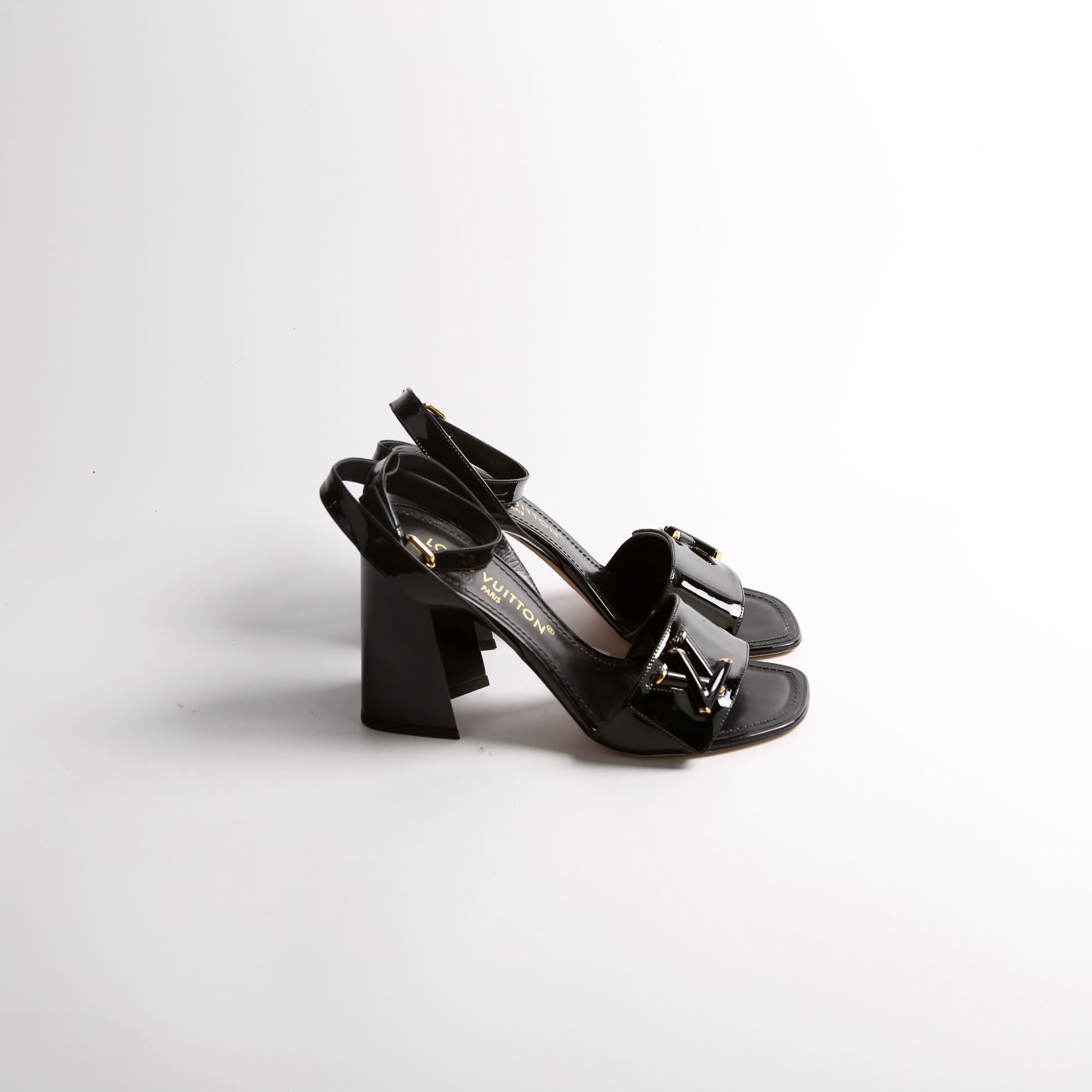 Shake Sandals Size 39 Black