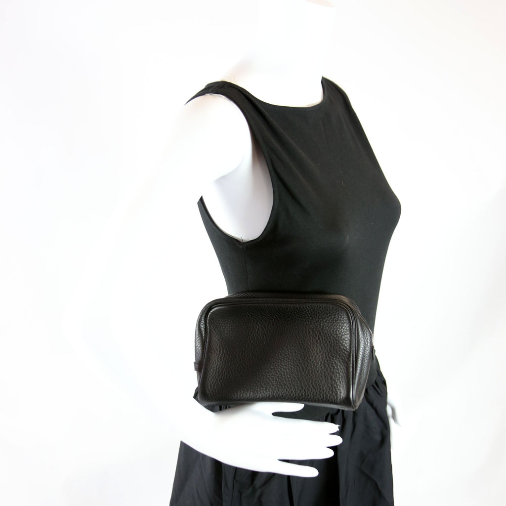 Victoria PM Pouch Taurillon Clemence Black