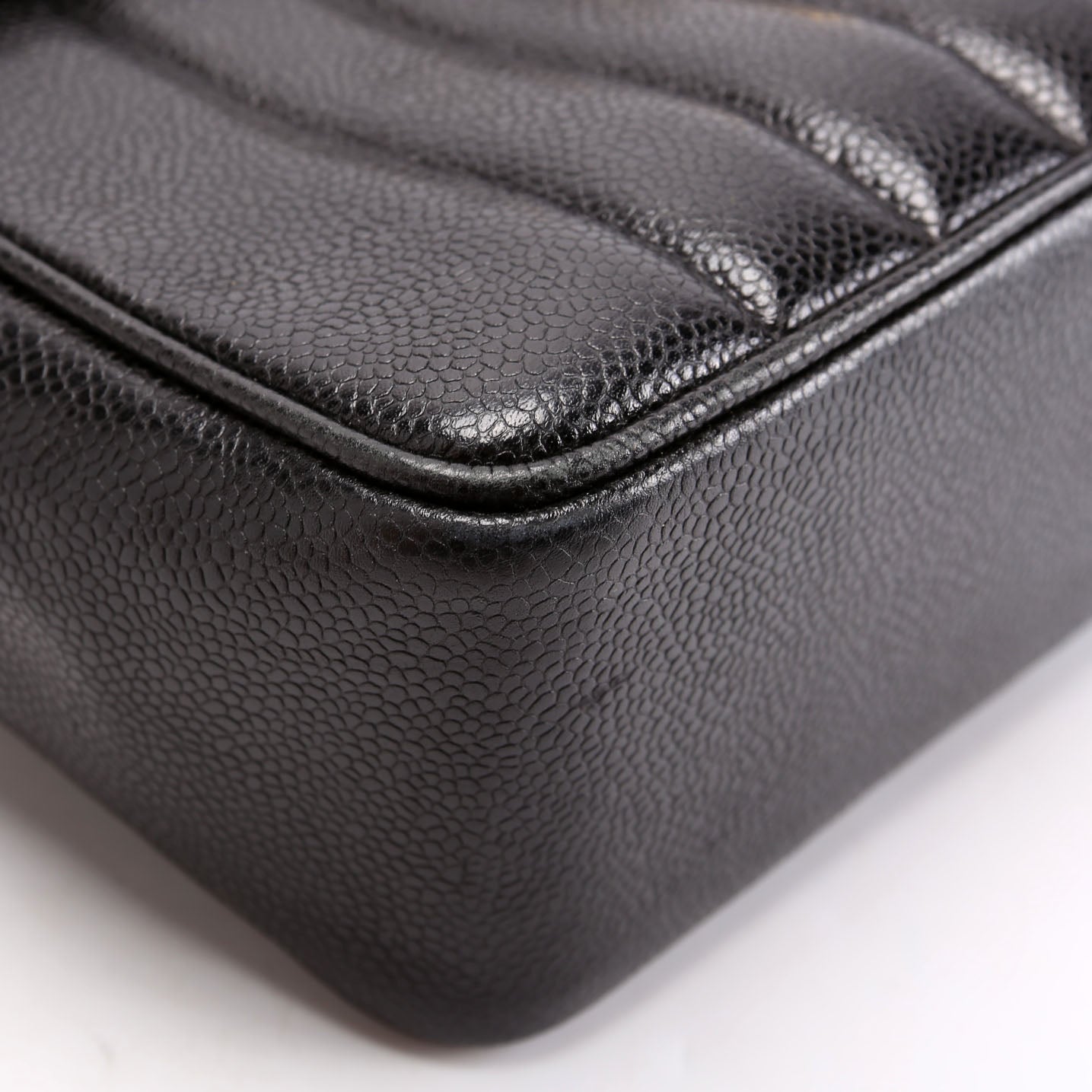 Flap Bag Vertical Quilted Caviar Jumbo 27M Black