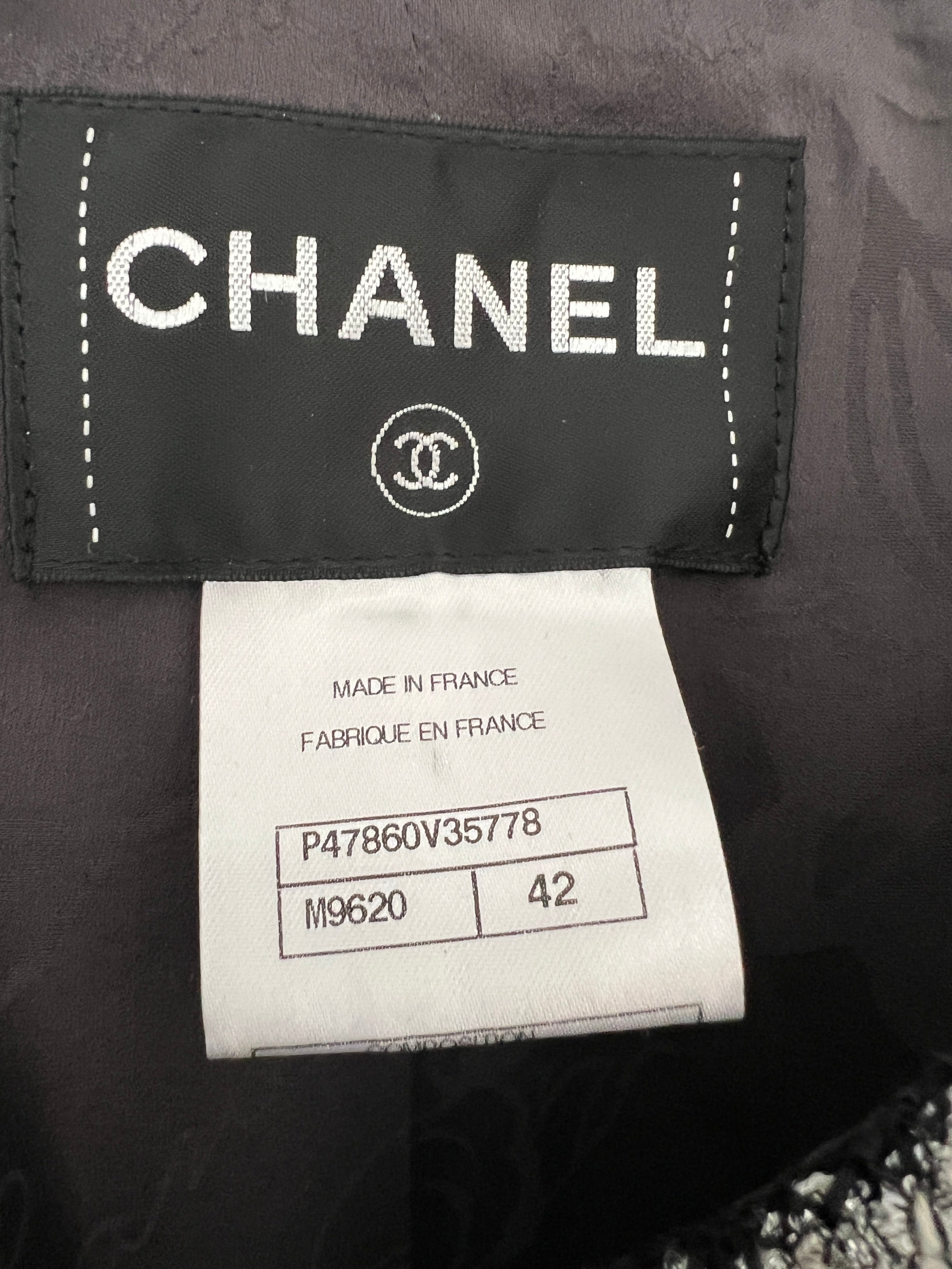 *HOT* Chanel 14/P La Petite Veste Noire Tweed Charcoal Grey Jacket with Silver Detail  Size FR 42 (UK 14)