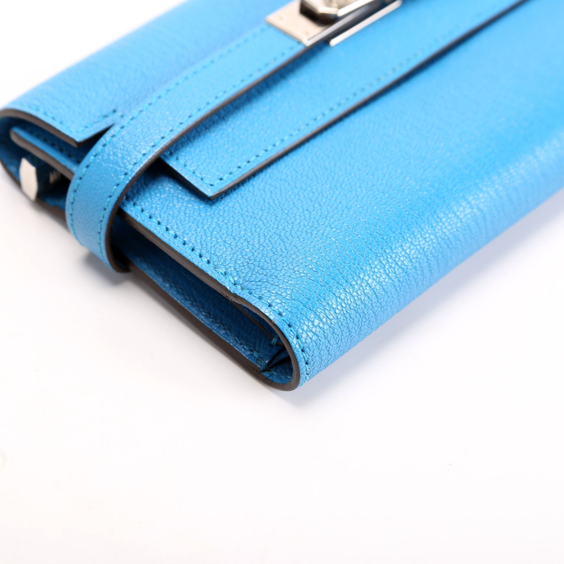 Kelly Medium Wallet Chevre Leather Blue