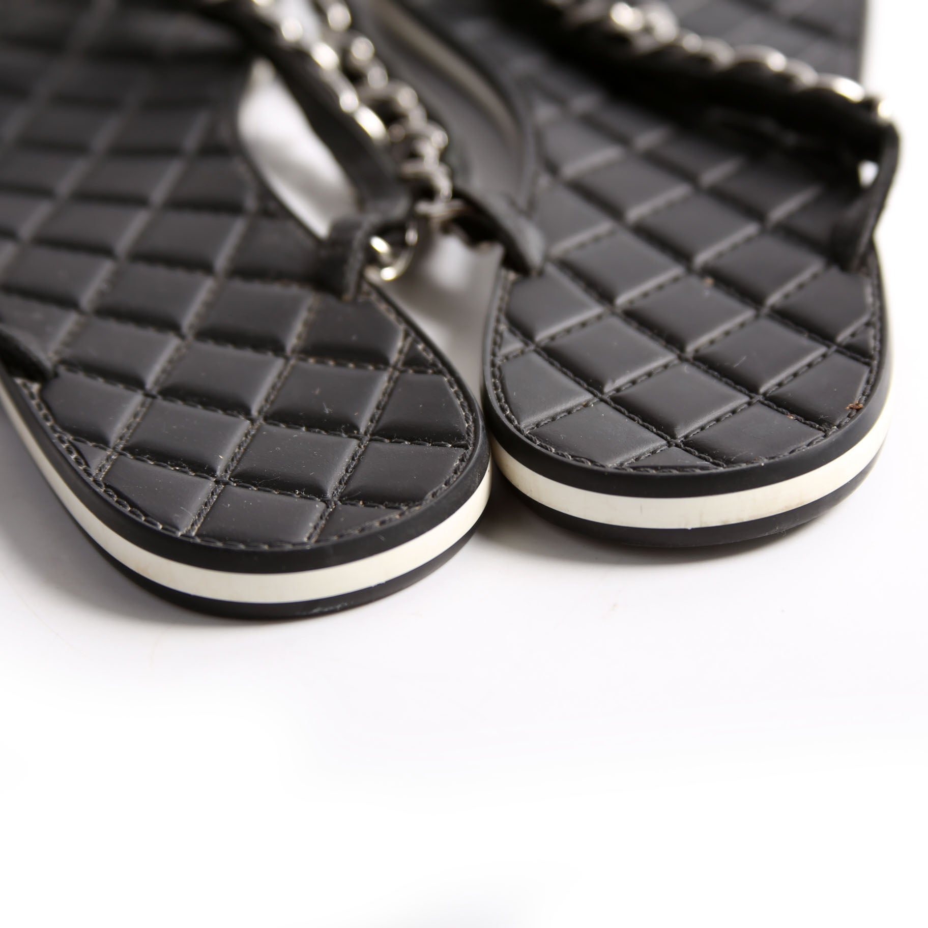 Chain Thong Sandals Size 39.5 Black