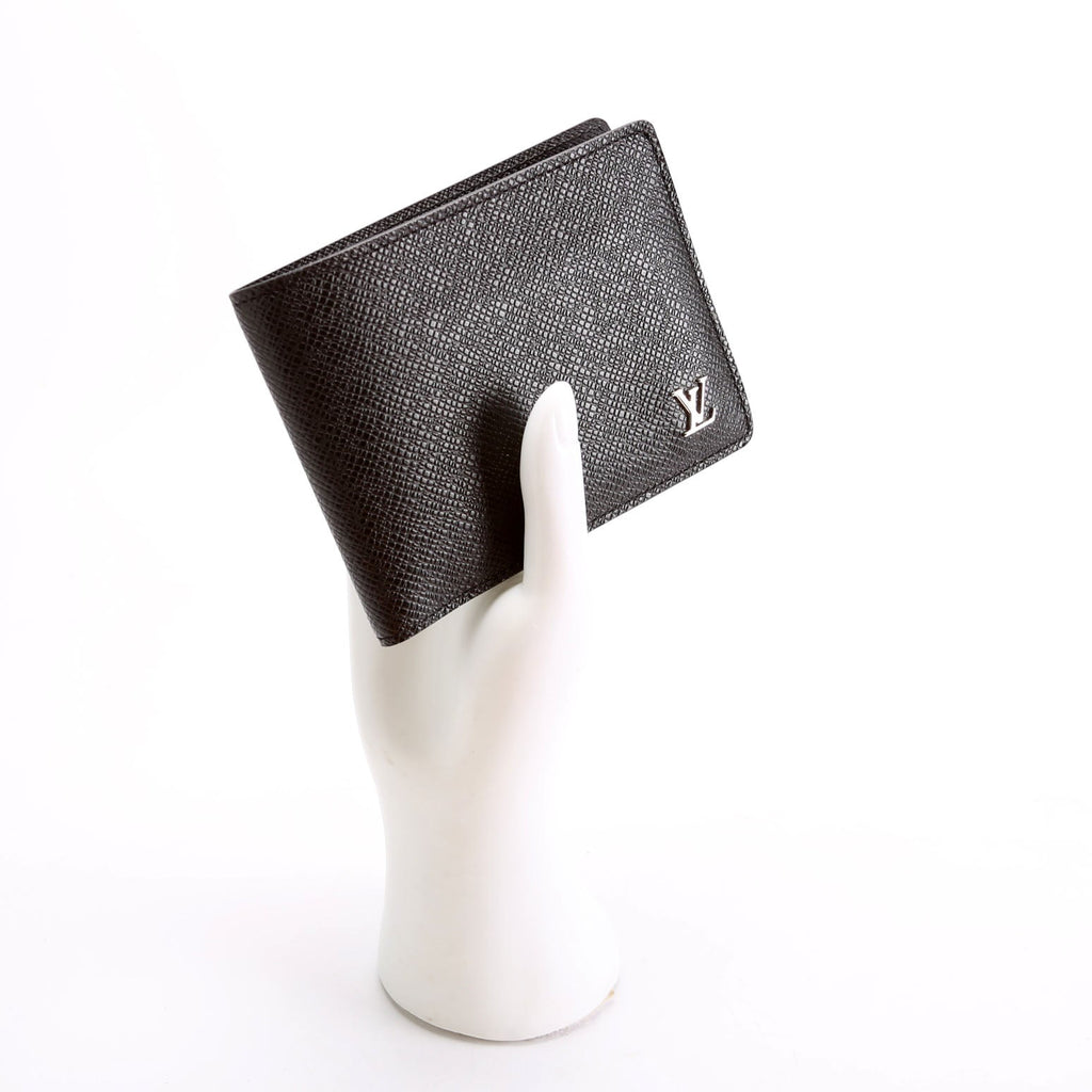 Multiple Wallet Taiga Leather Black