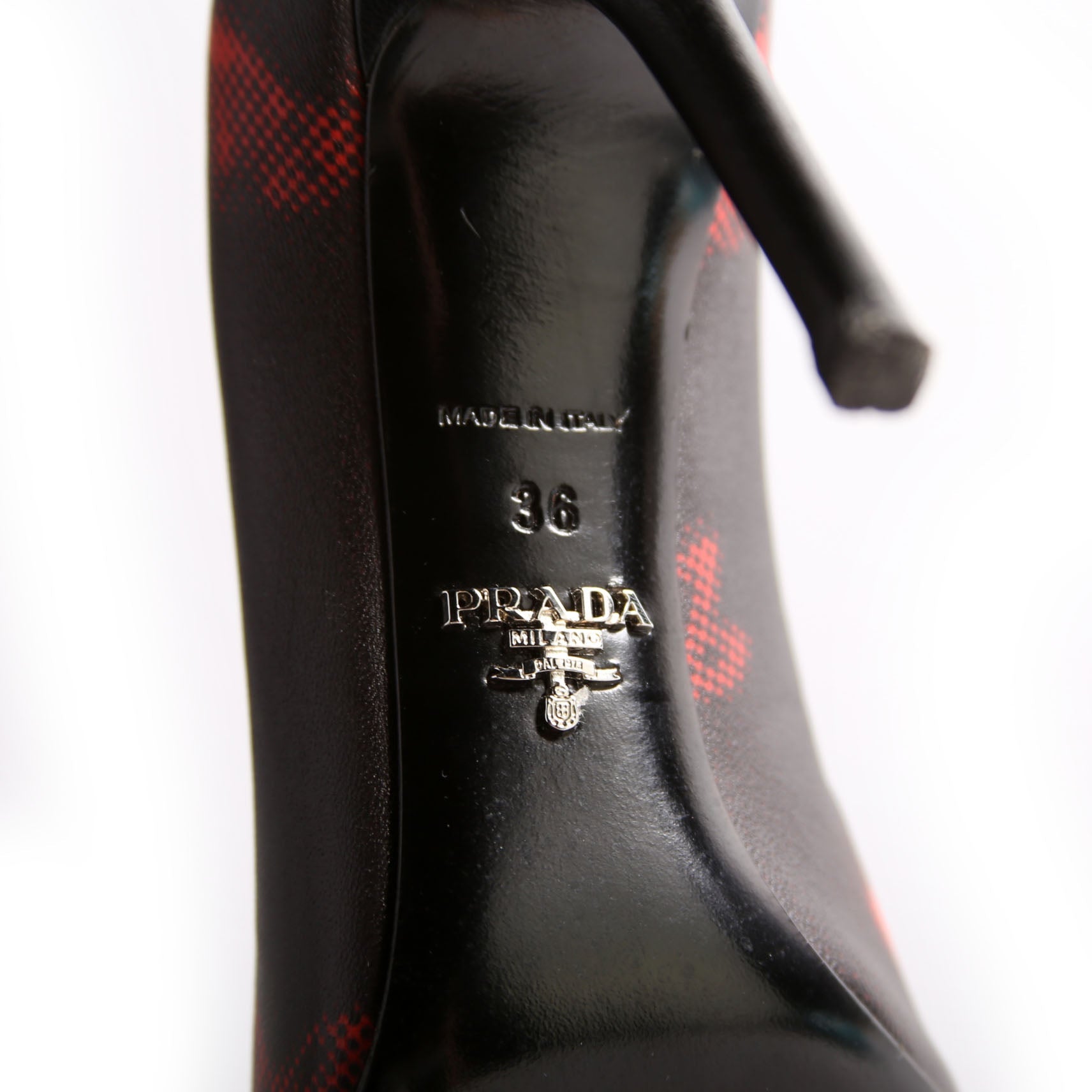 Prada Printed Leather Point Toe Pumps Size 36