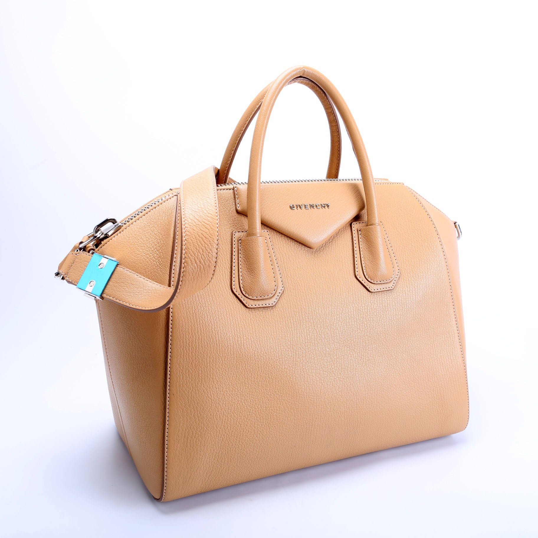 Antigona Satchel Medium Tan