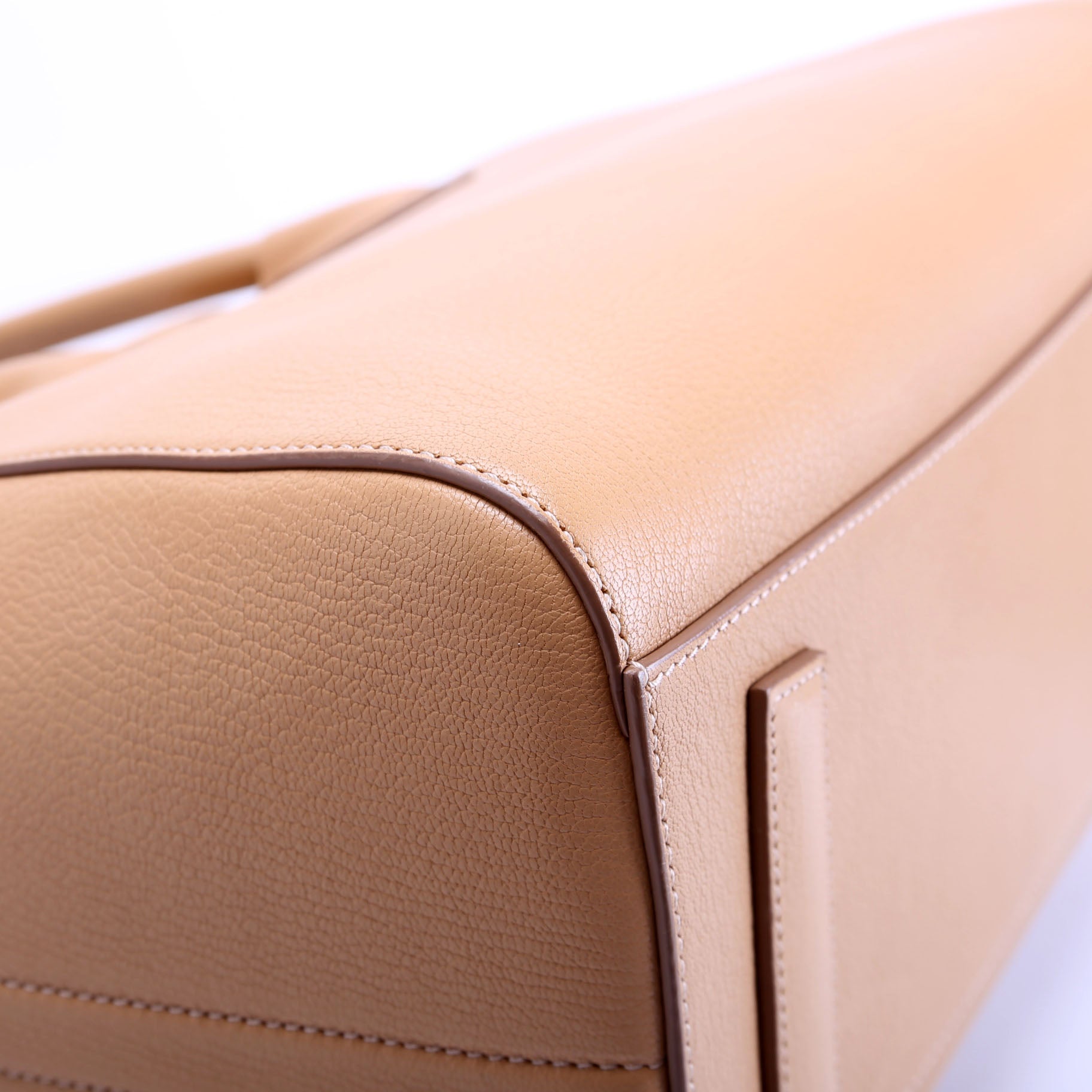 Antigona Satchel Medium Tan