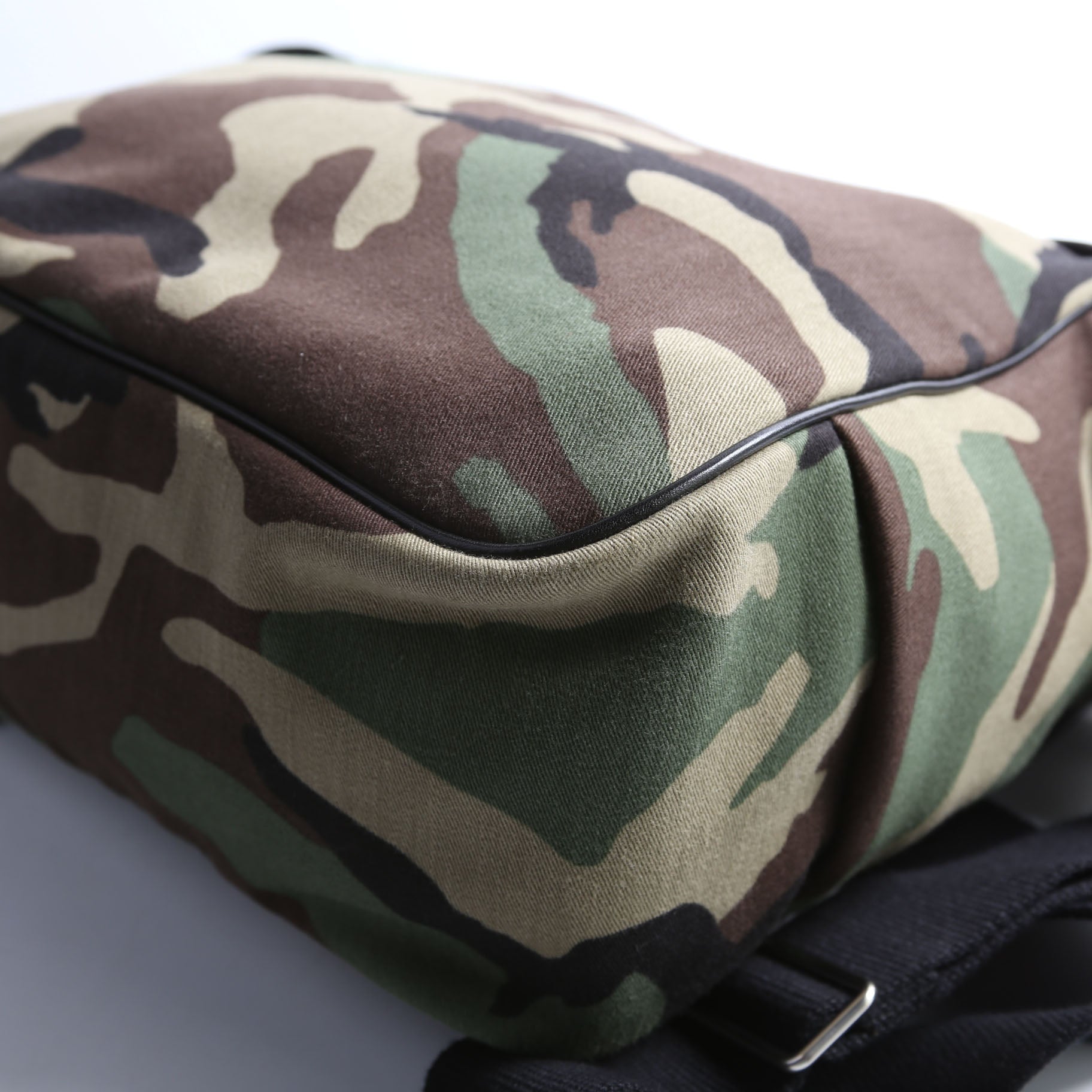 Camo Messenger Bag 414769