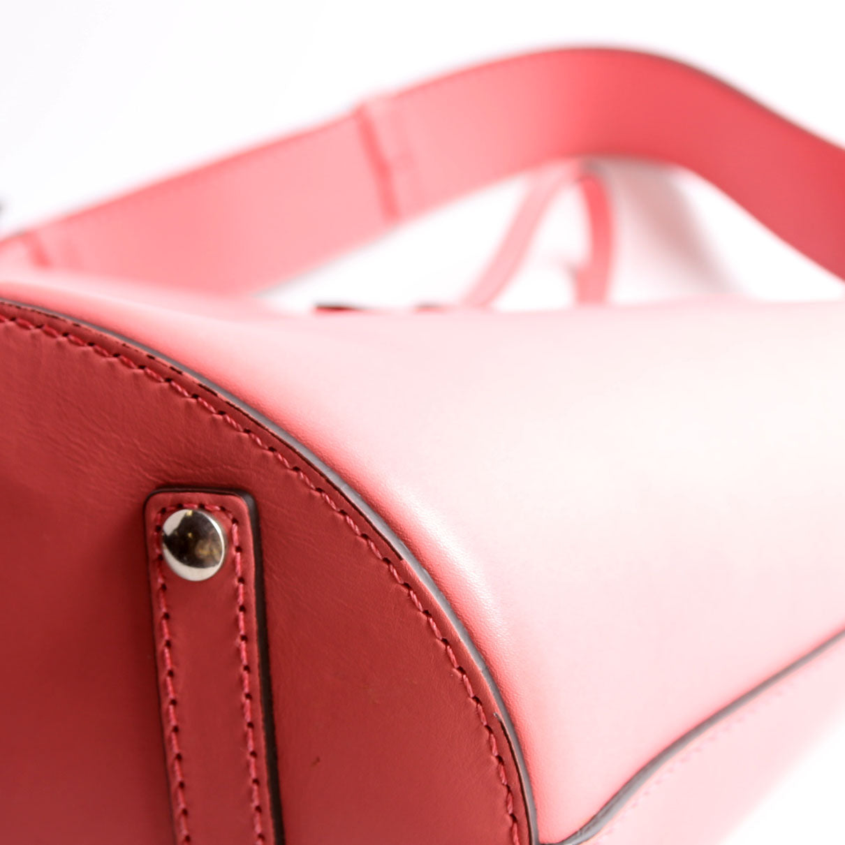 Supple Calfskin Bucket Bag Medium Pink