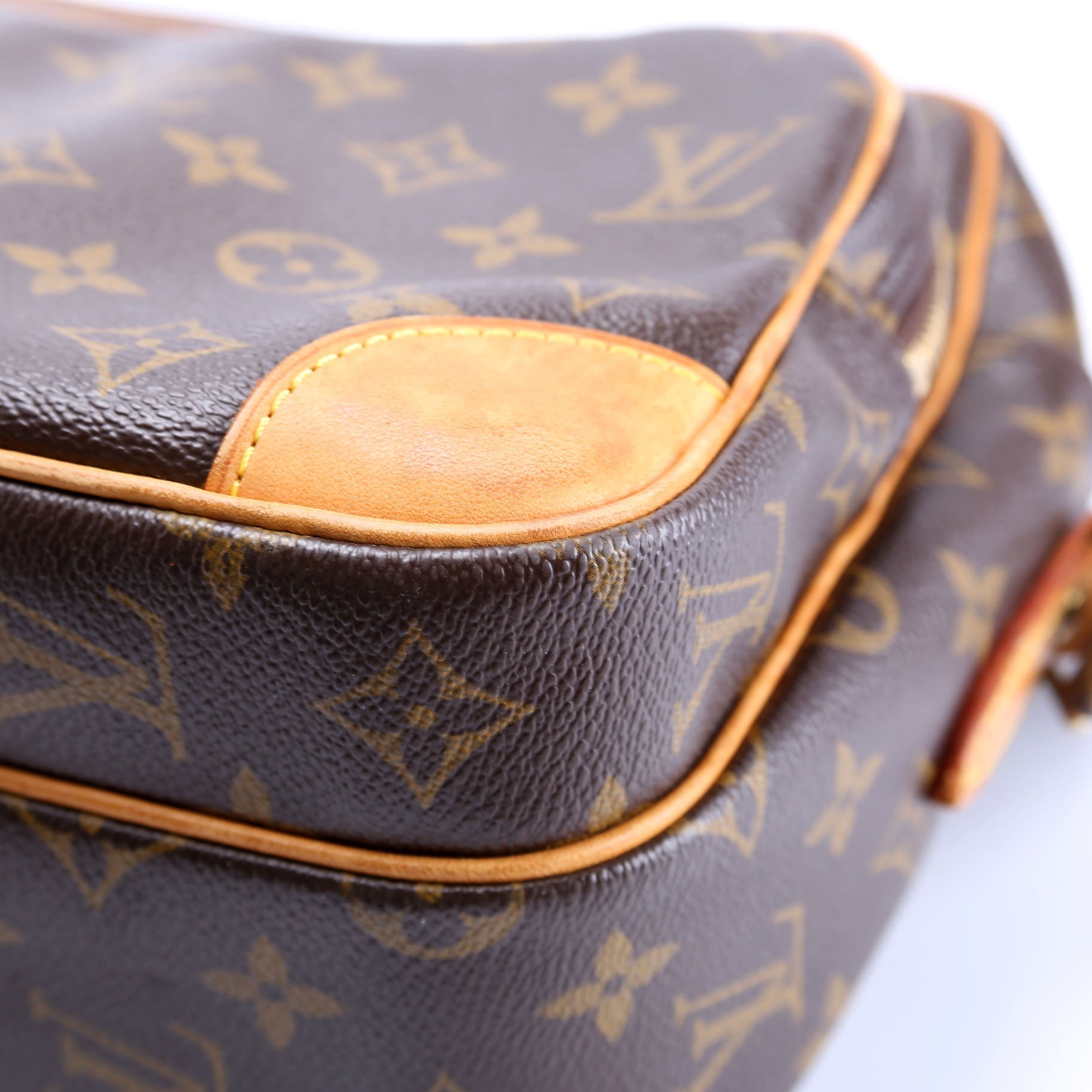 Nil Monogram