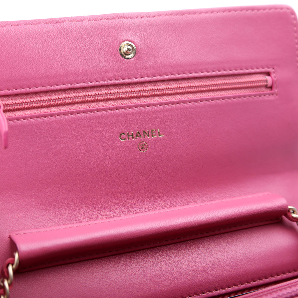 WOC Classic Quilted Lambskin Pink