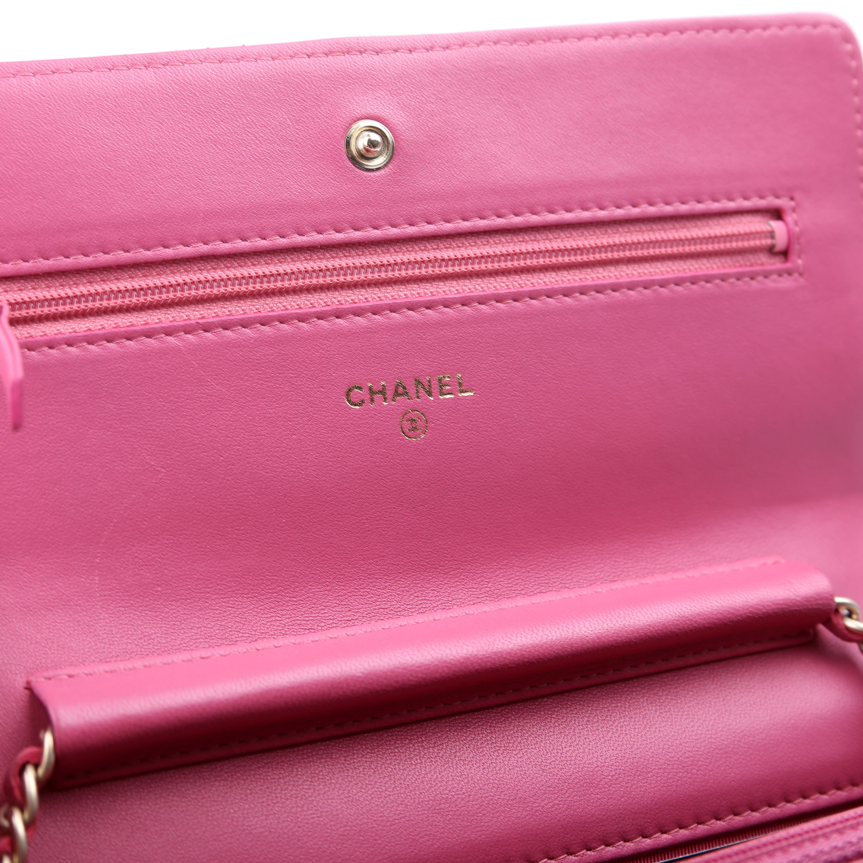 WOC Classic Quilted Lambskin Pink