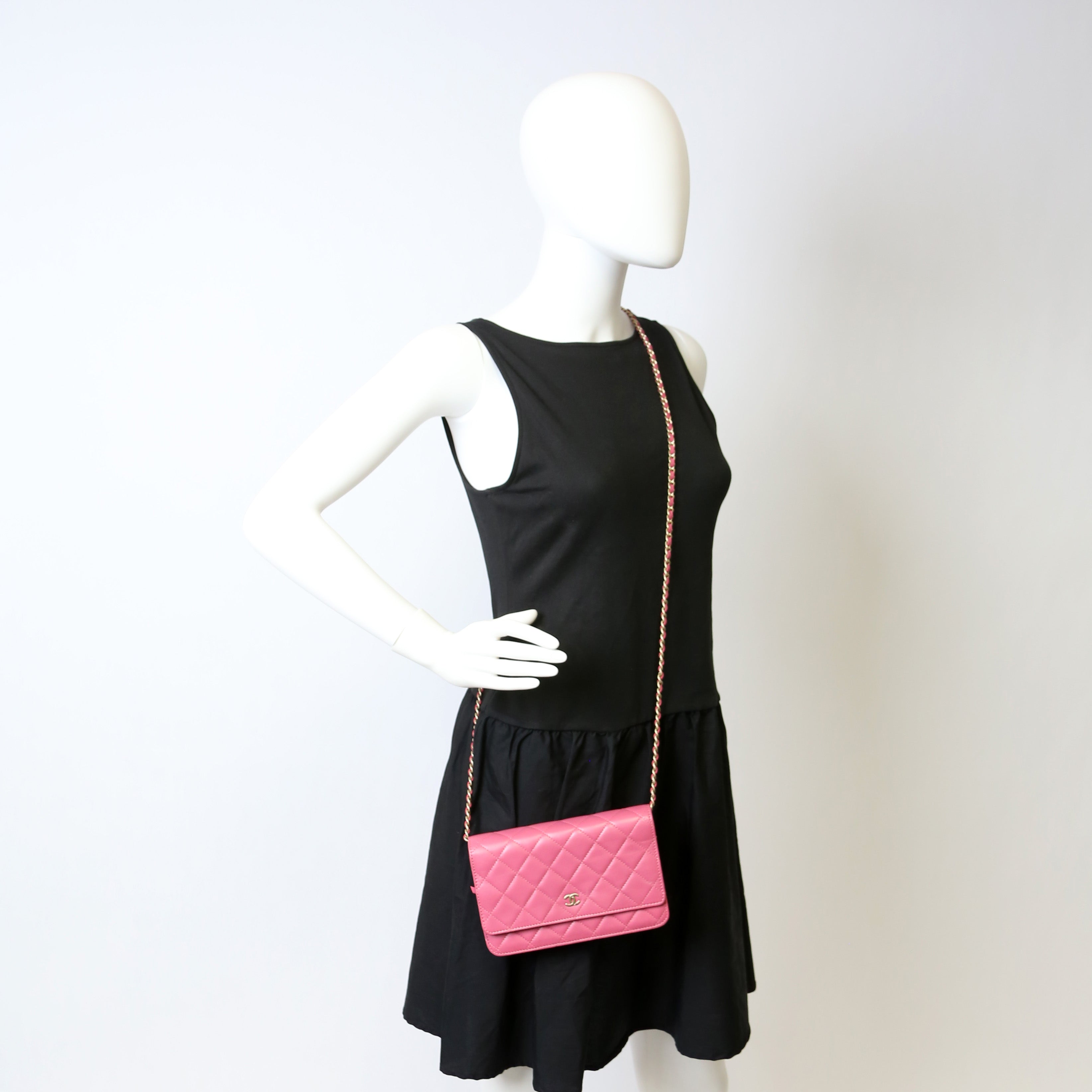 WOC Classic Quilted Lambskin Pink