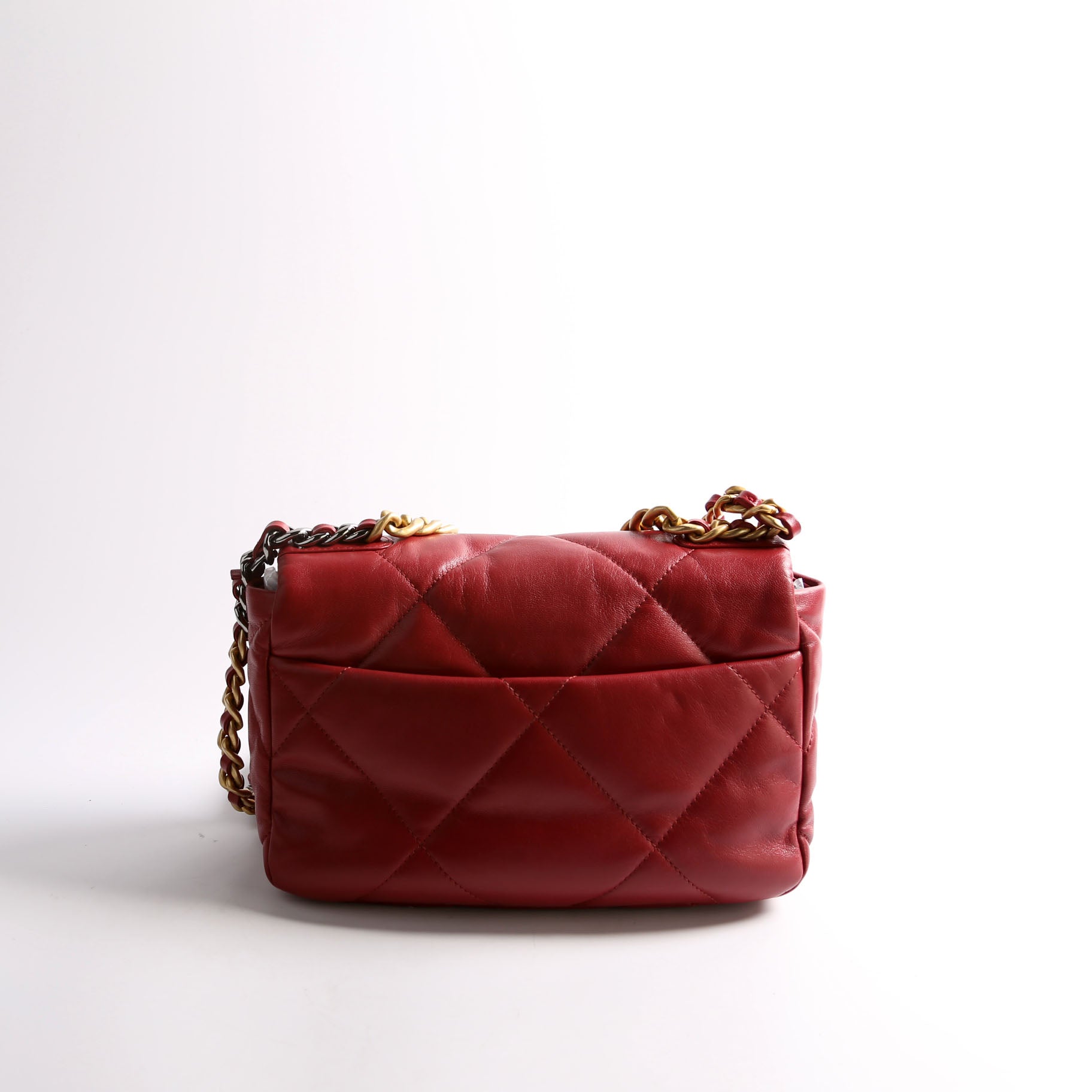 Quilted Goatskin 19 Medium Flap 30M Red