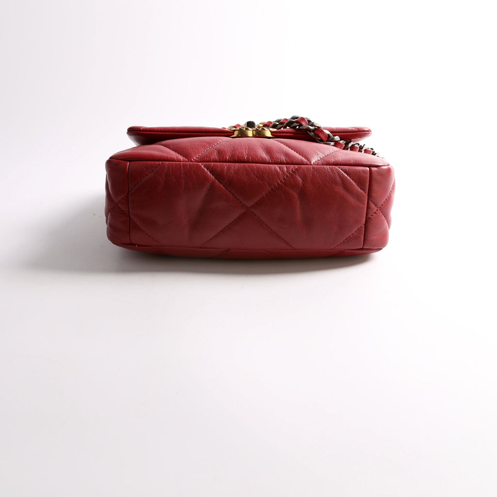 Quilted Goatskin 19 Medium Flap 30M Red