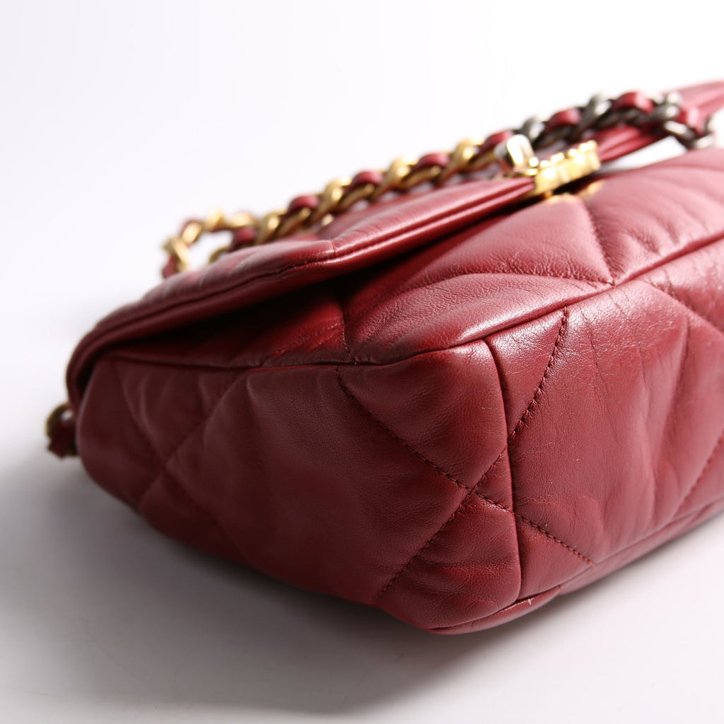 Quilted Goatskin 19 Medium Flap 30M Red
