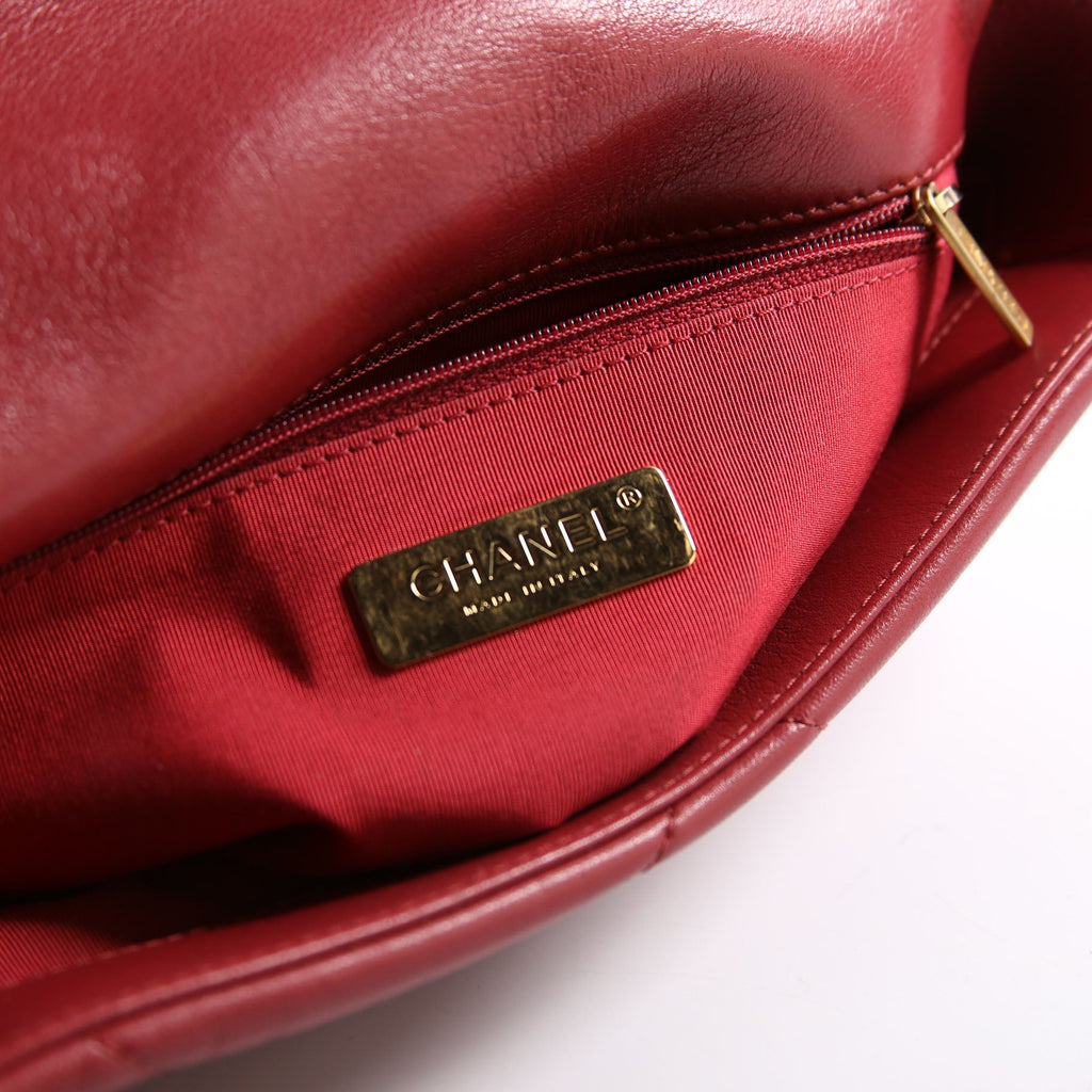 Quilted Goatskin 19 Medium Flap 30M Red