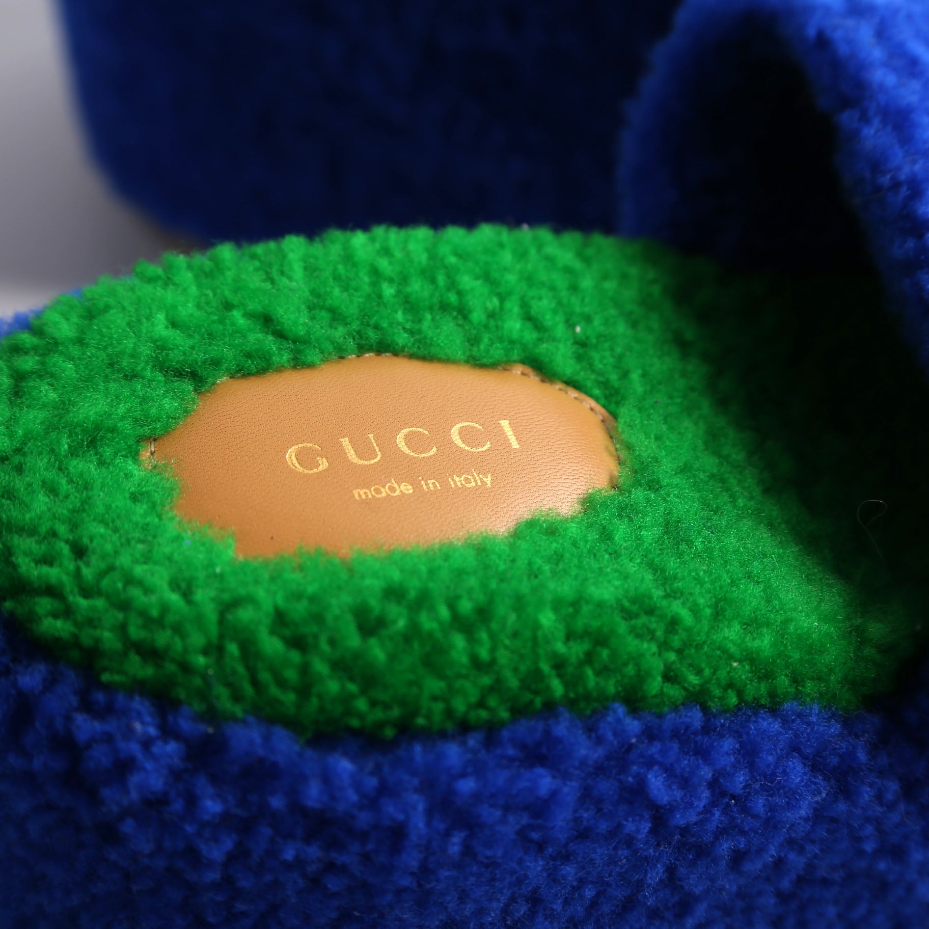 Gucci Elea Shearling Wedge Slides Size 38