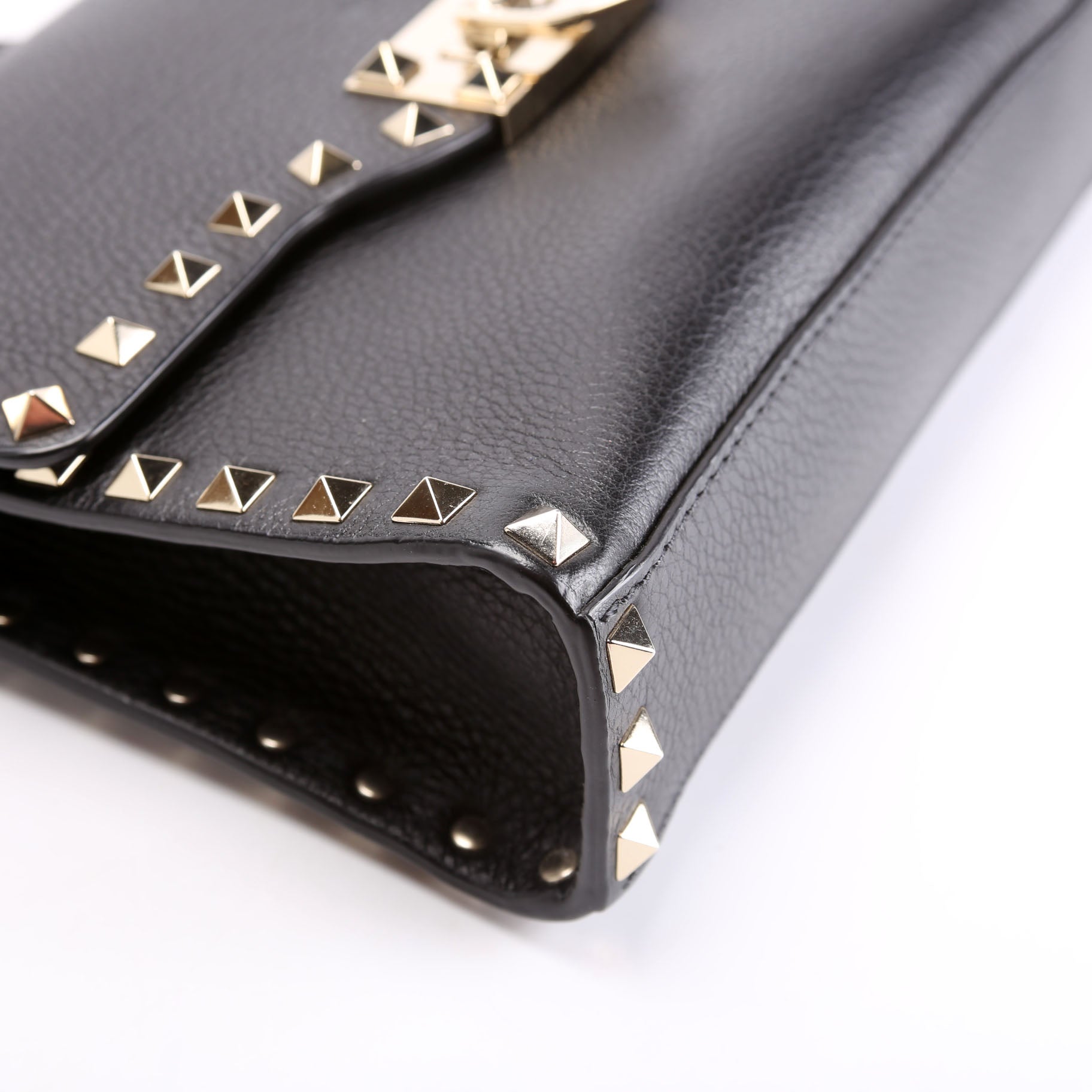 Rockstud Small FlIp Lock Crossbody Black