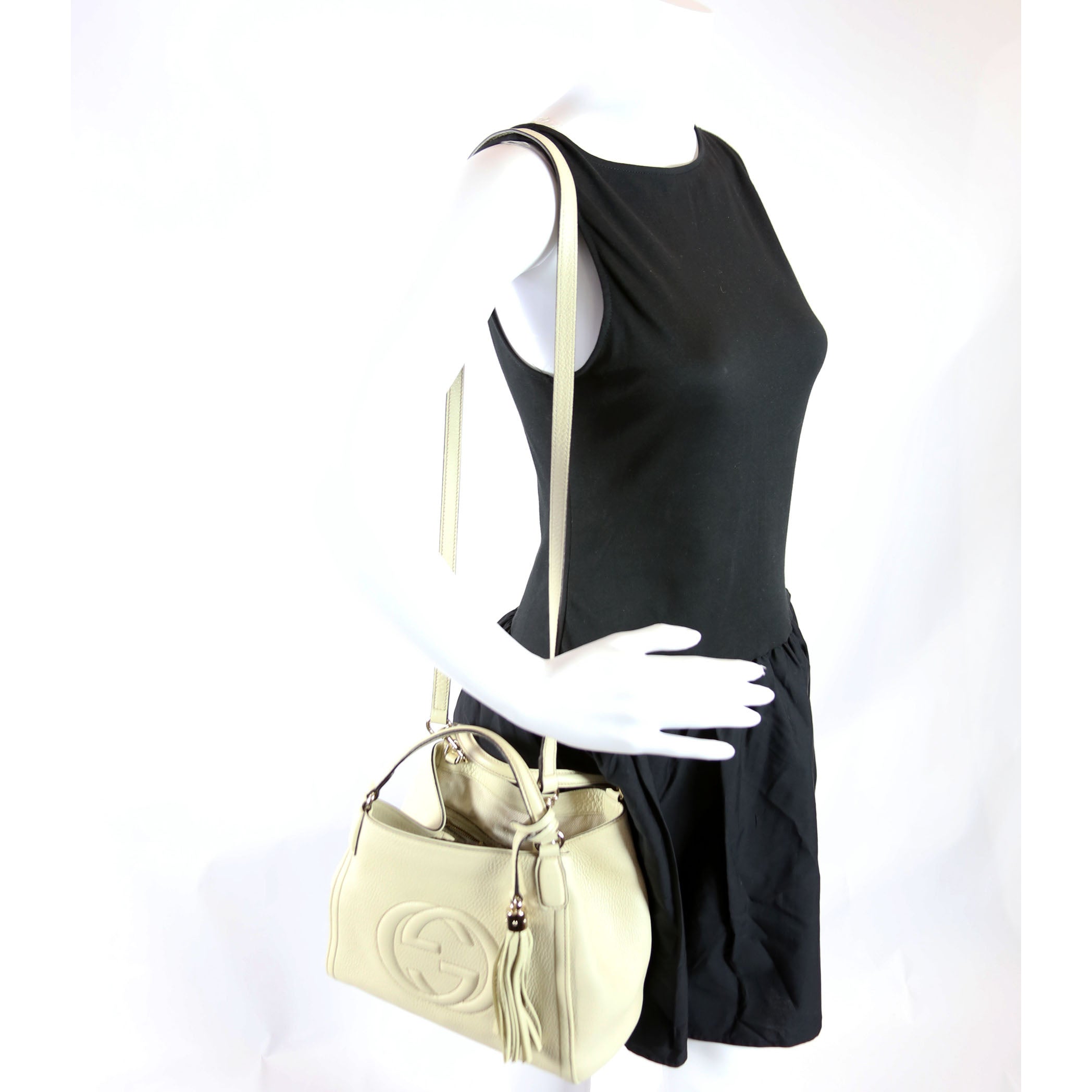 336751 Soho Leather Shoulder Off White