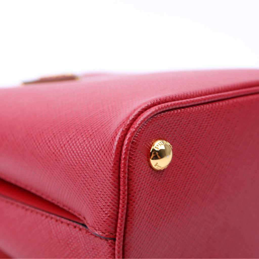 Saffiano Cuir Small Panier Bag Red