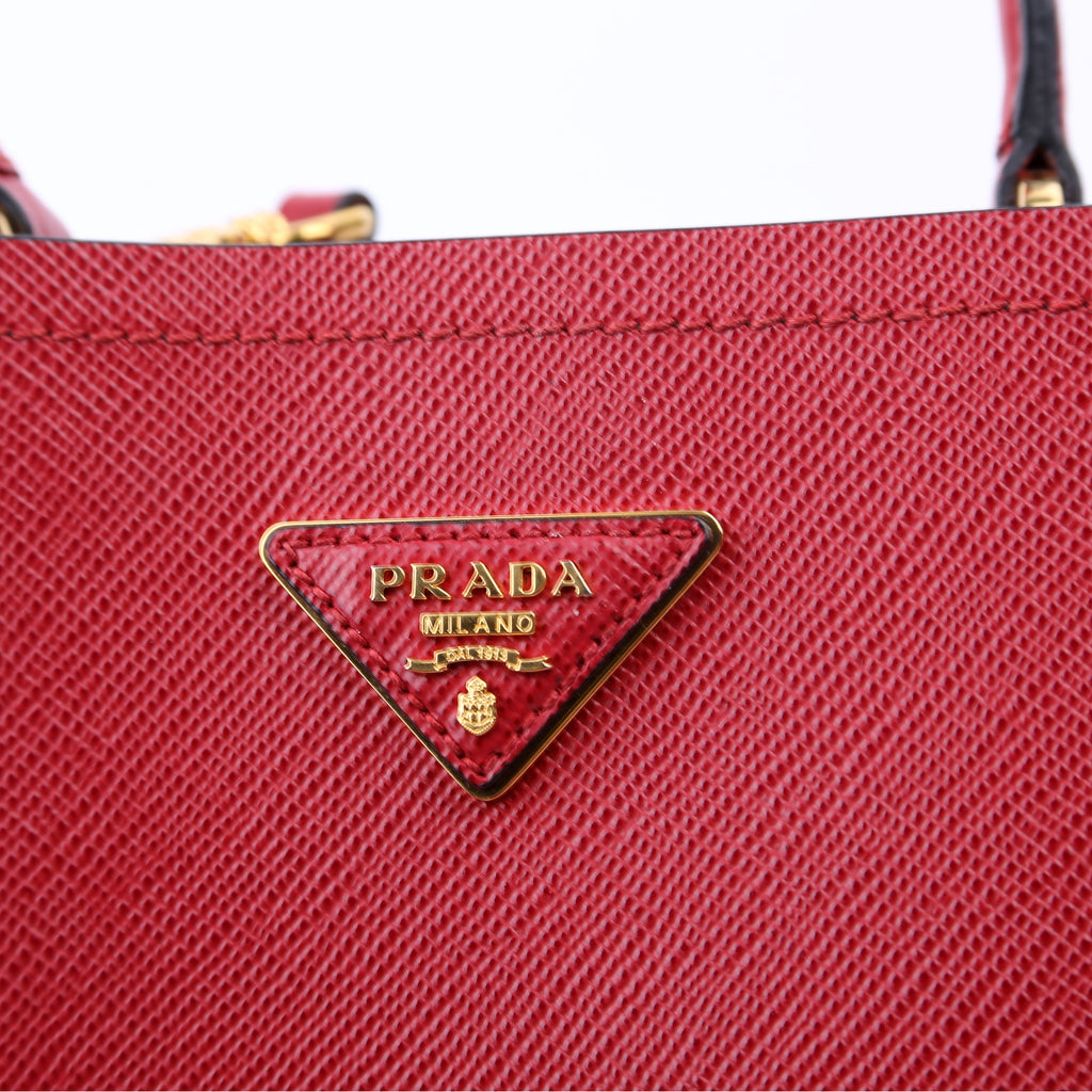 Saffiano Cuir Small Panier Bag Red