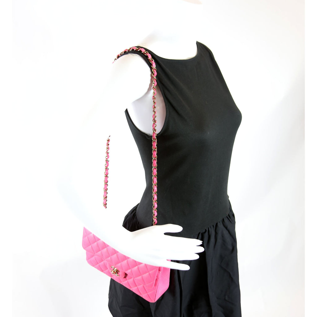 Classic Flap Medium Caviar Pink