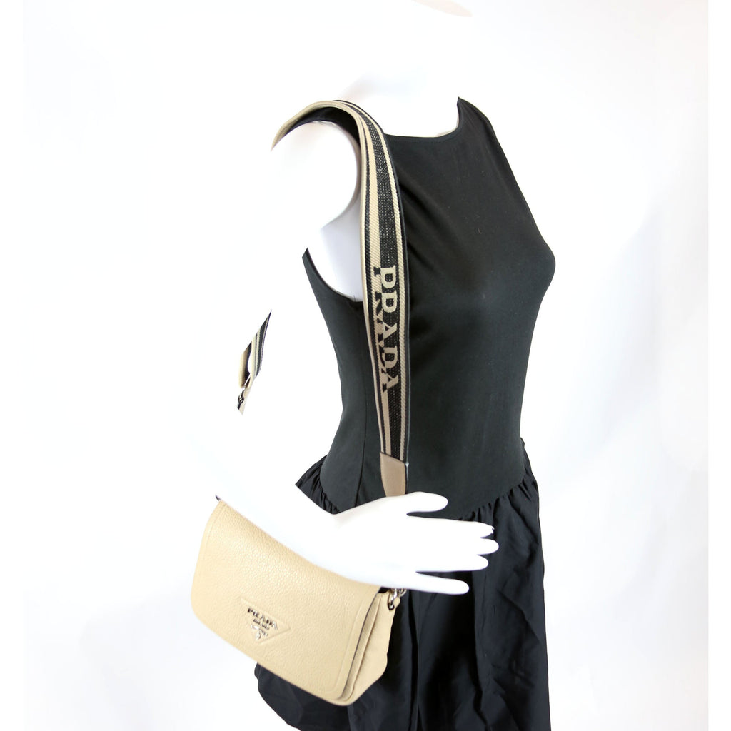 1BD314 Logo Leather Shoulder Small Tan