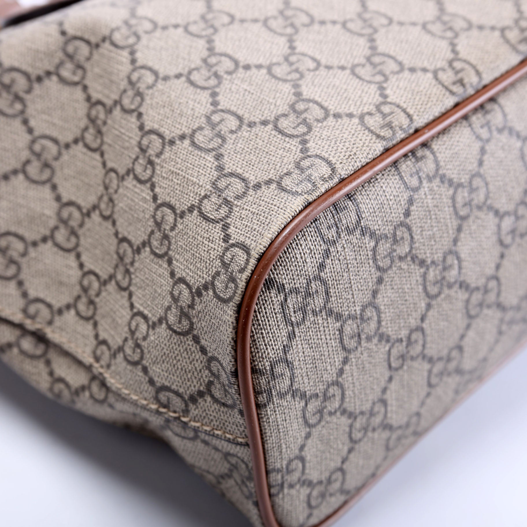 473887 GG Supreme Small Tote Brown