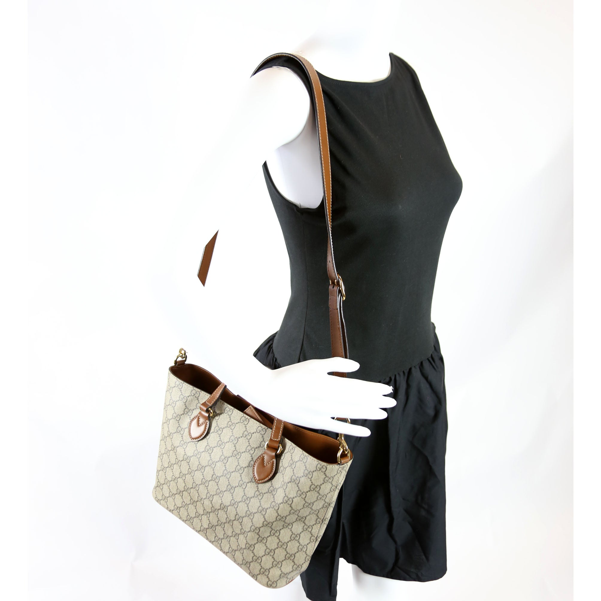 473887 GG Supreme Small Tote Brown
