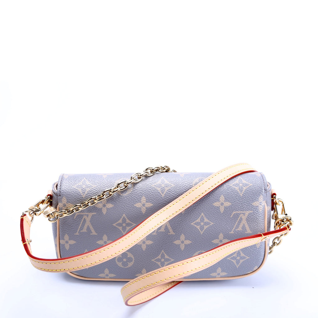 Ivy Wallet On Chain Trianon Gray Monogram
