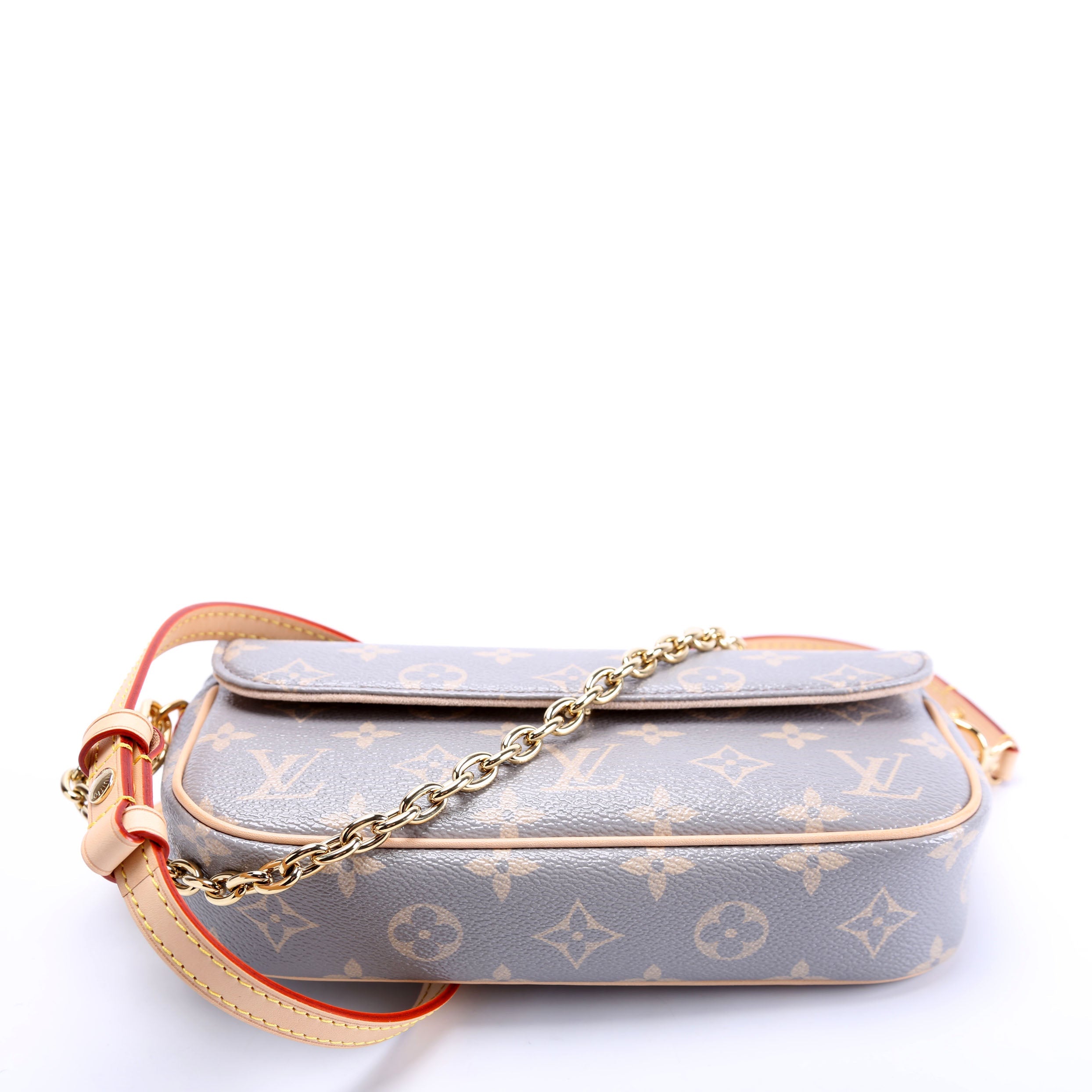 Ivy Wallet On Chain Trianon Gray Monogram