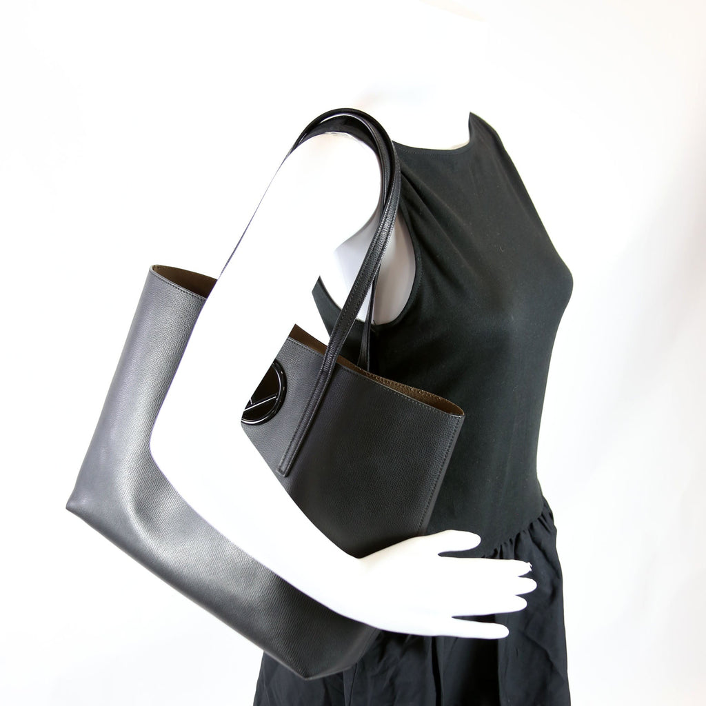 8BH348 F Logo Shopper Black