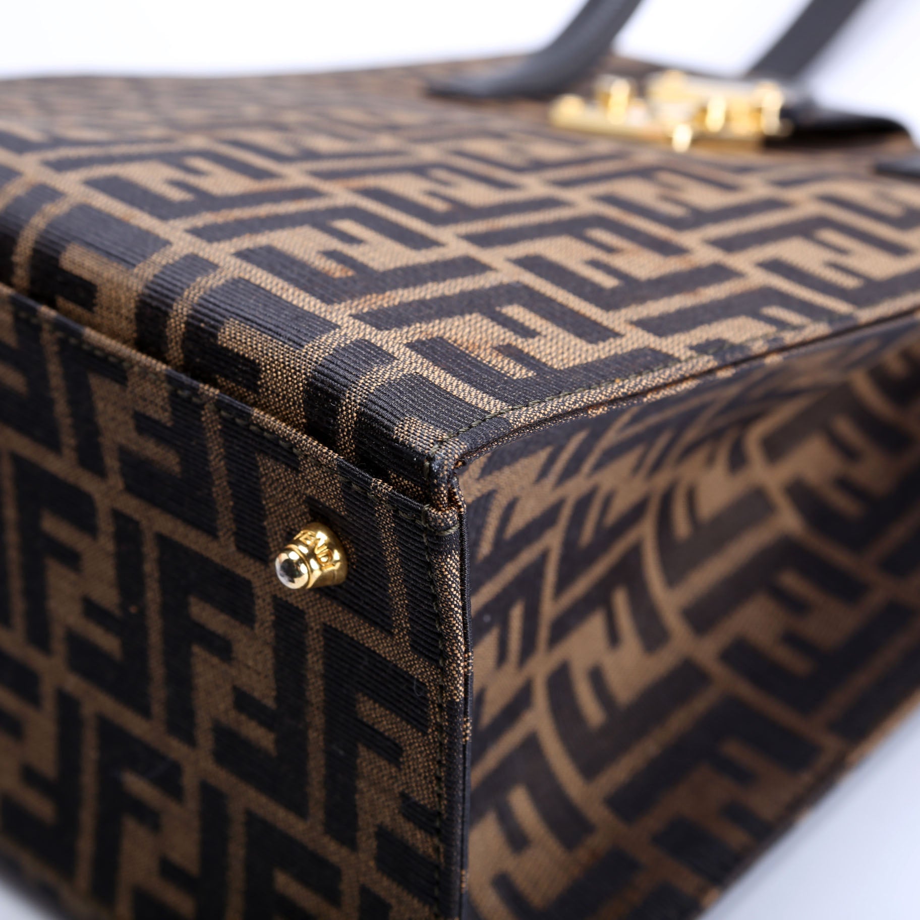 FF Zucca Vertical Tote Vintage Brown/Black