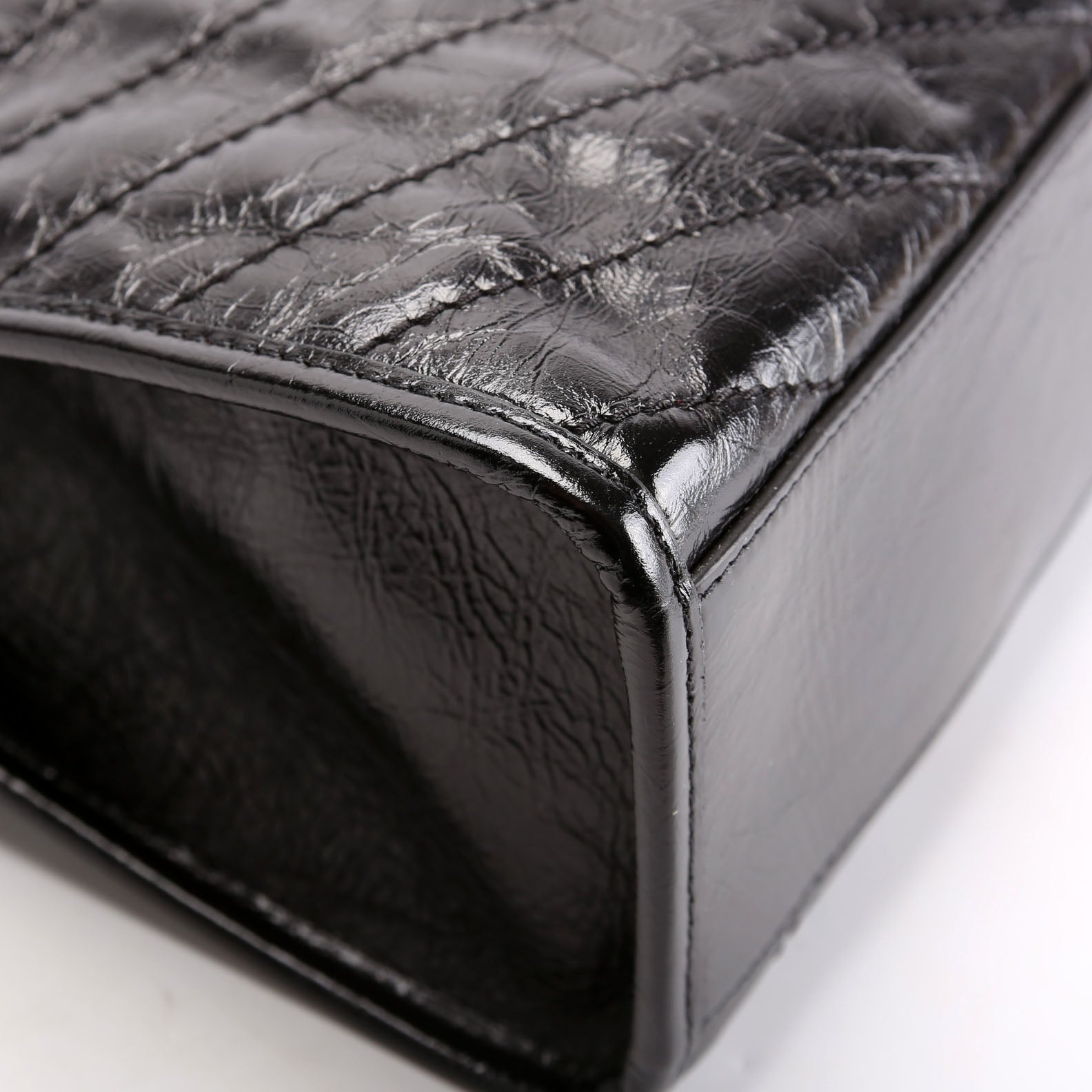 577999 Niki Medium Shopping Black