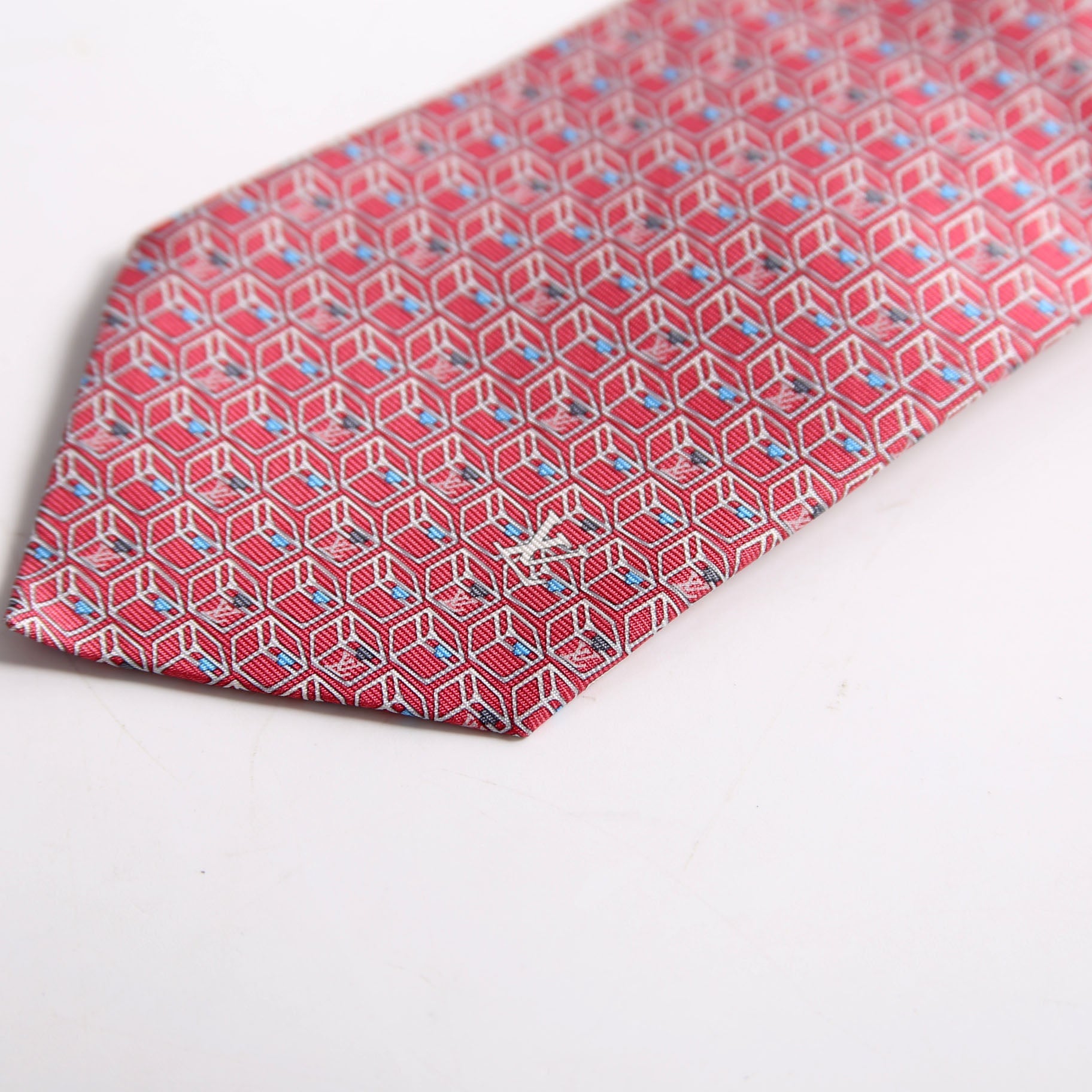 LV Cube Trunk Silk Tie Pink