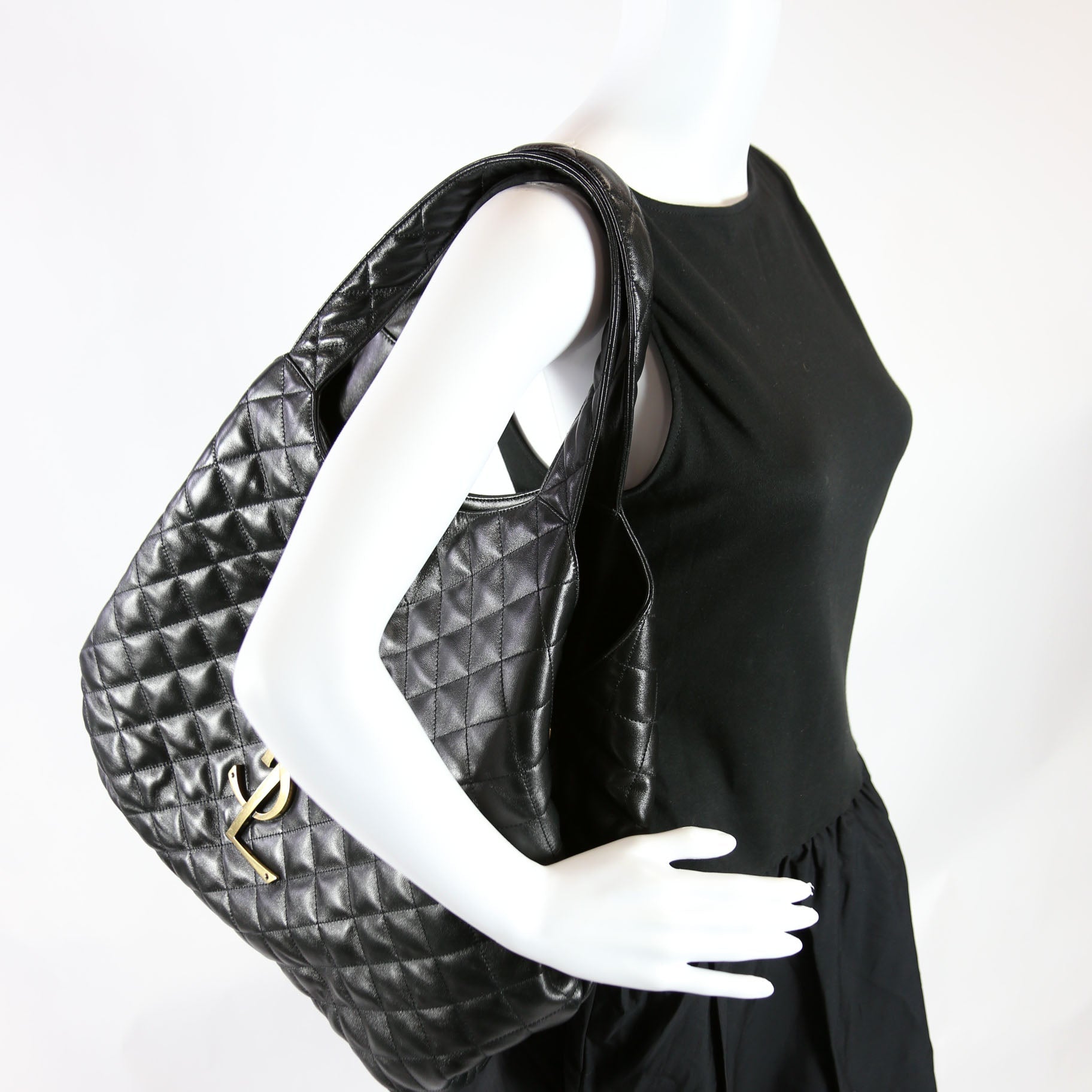698651 Maxi Icare Shopping Black