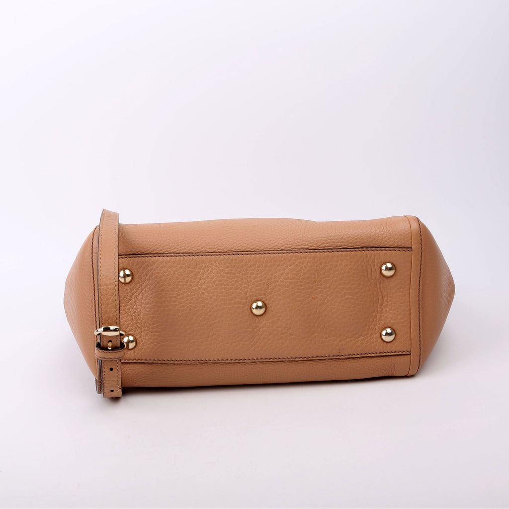 369176 Soho Crossbody Tan