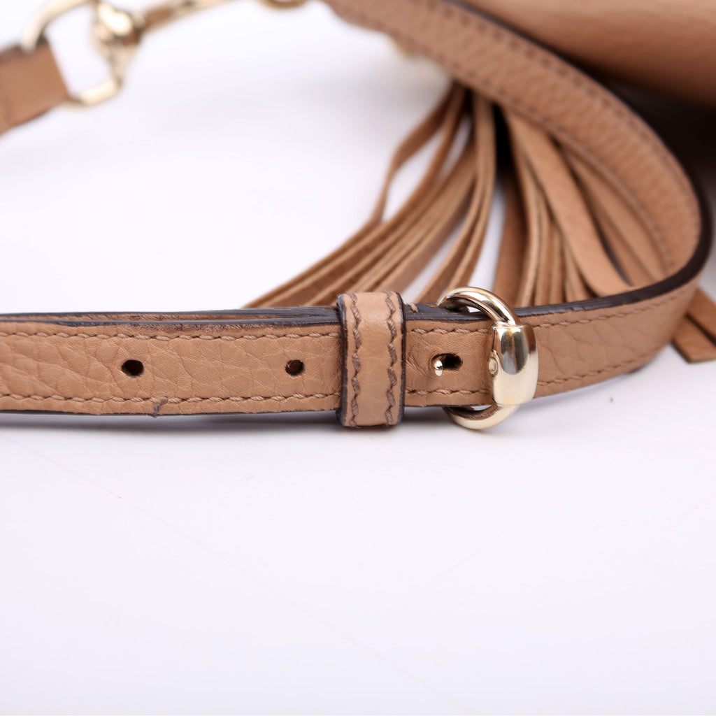 369176 Soho Crossbody Tan