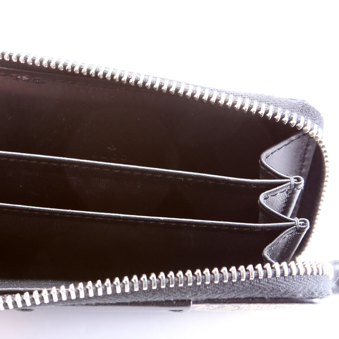 451242 GG Supreme Leather Zip Around Card Case
