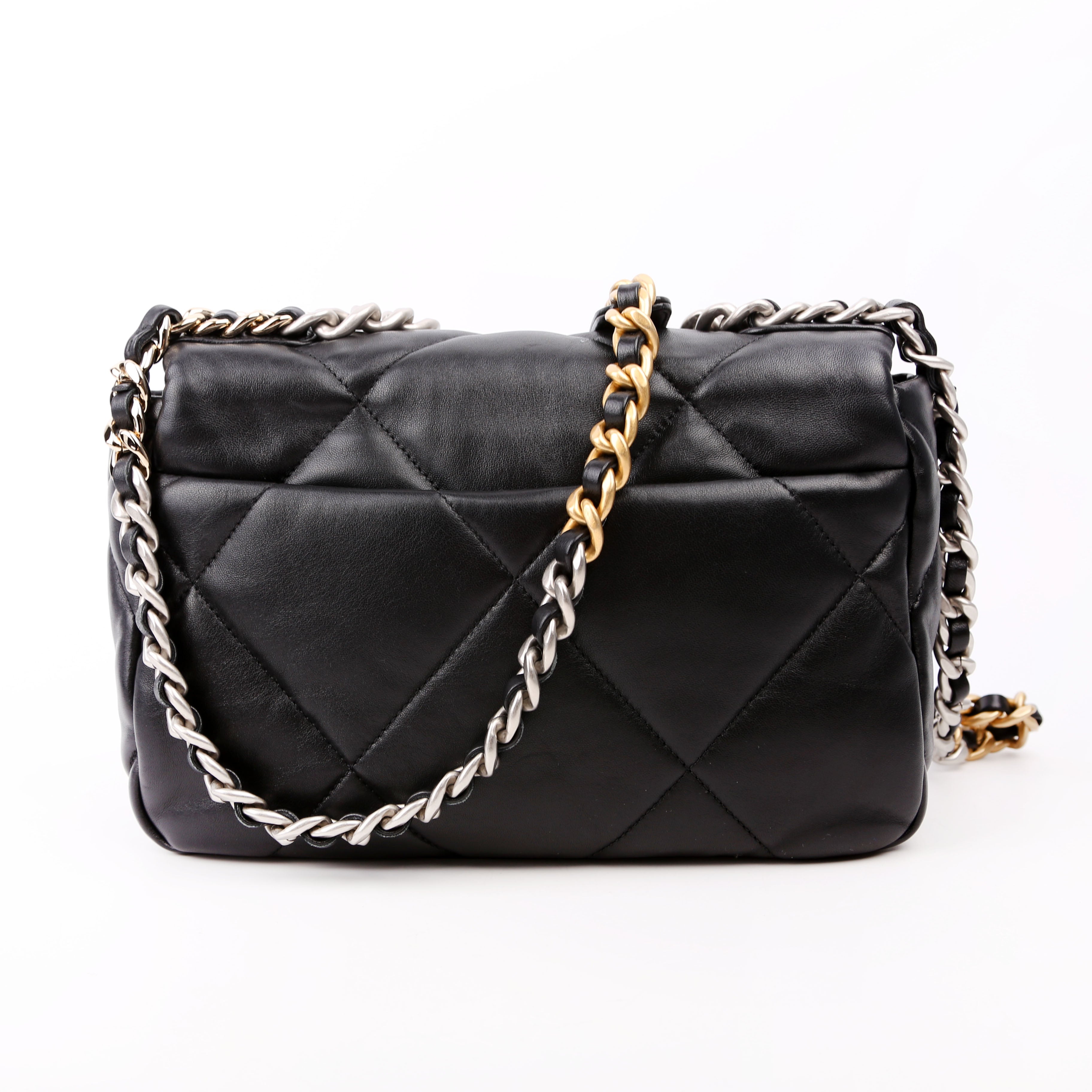 Quilted Goatskin 19 Medium Flap RFID Black