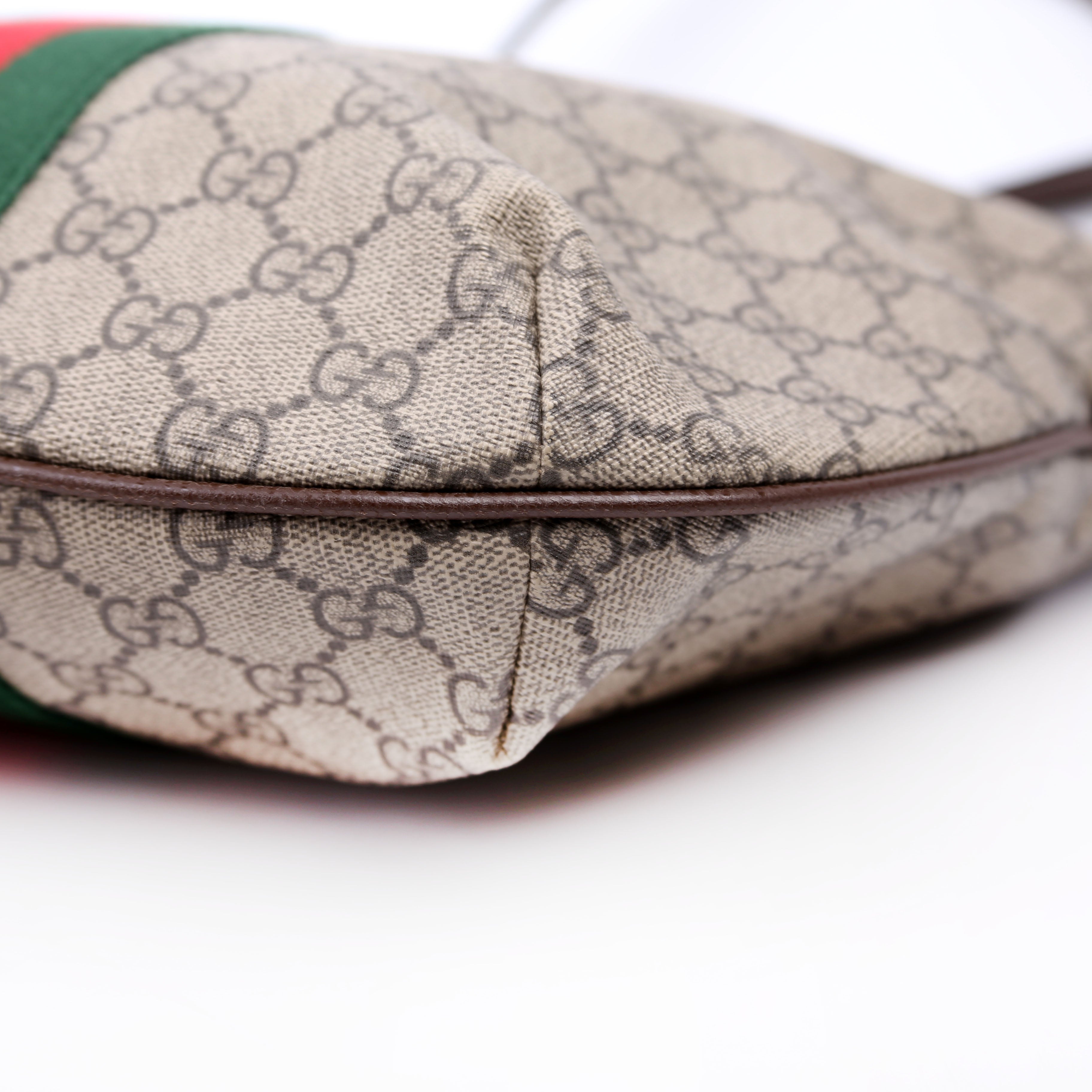 Gucci 598125 Ophidia GG Supreme Small Shoulder Bag