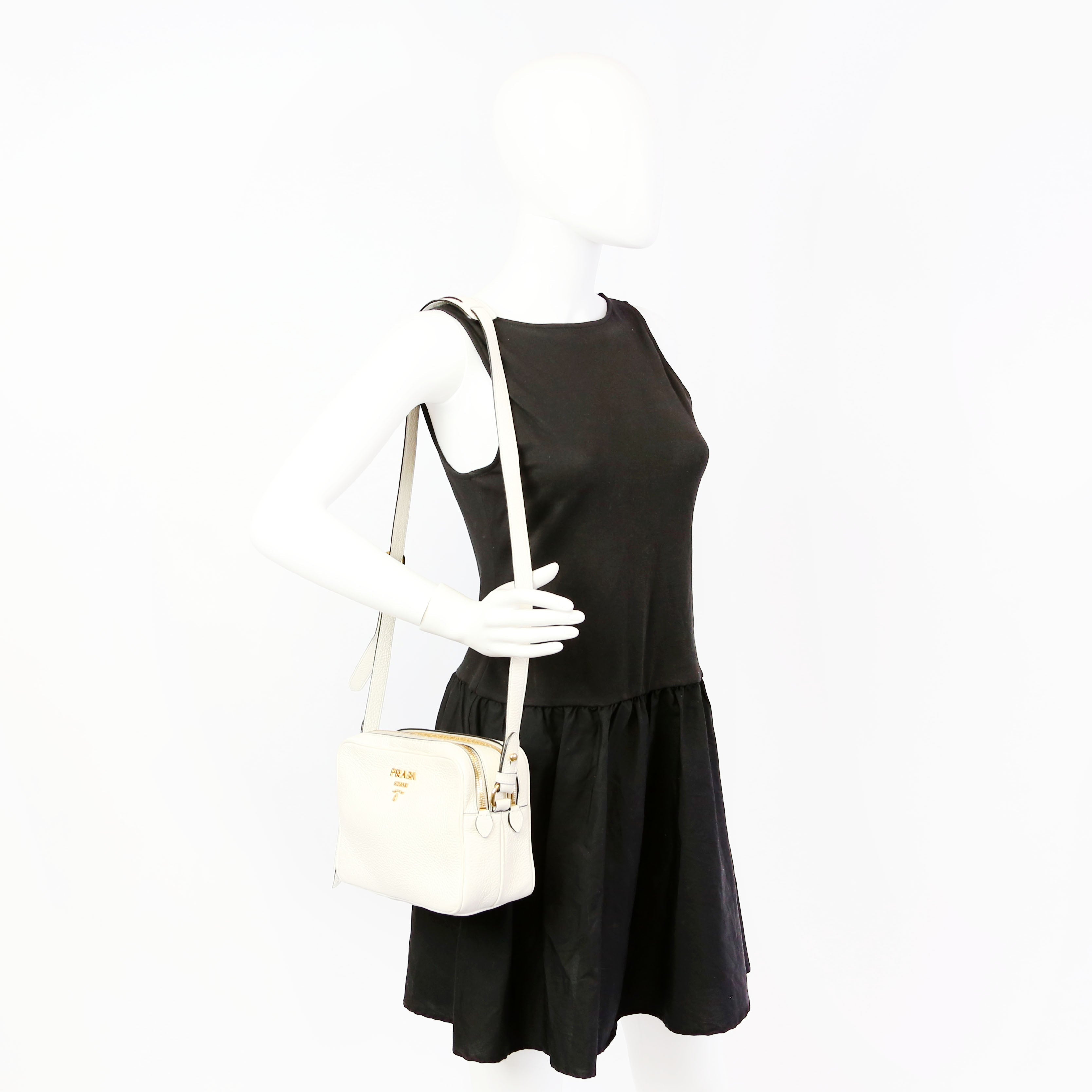 1BH079 Vitello Phenix Shoulder Bag White