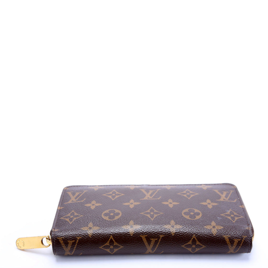 Zippy Wallet Monogram