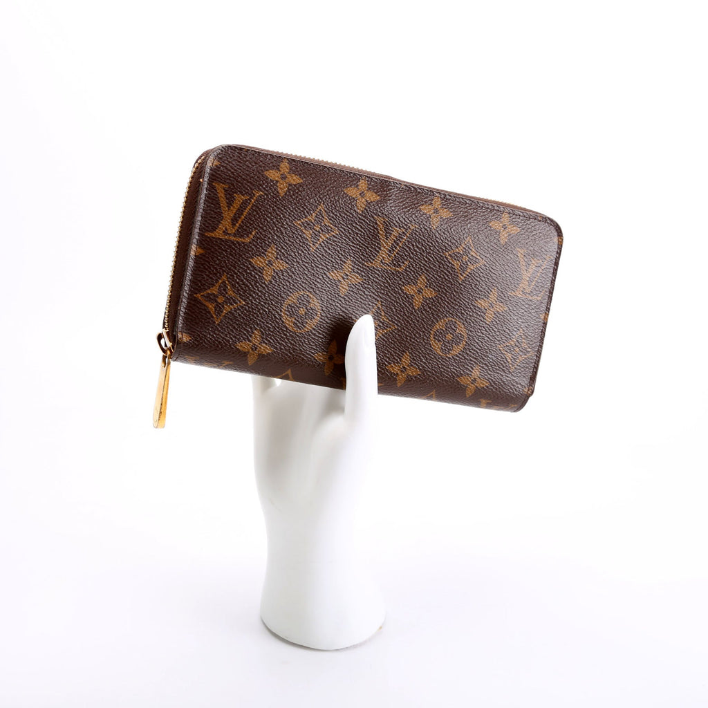 Zippy Wallet Monogram