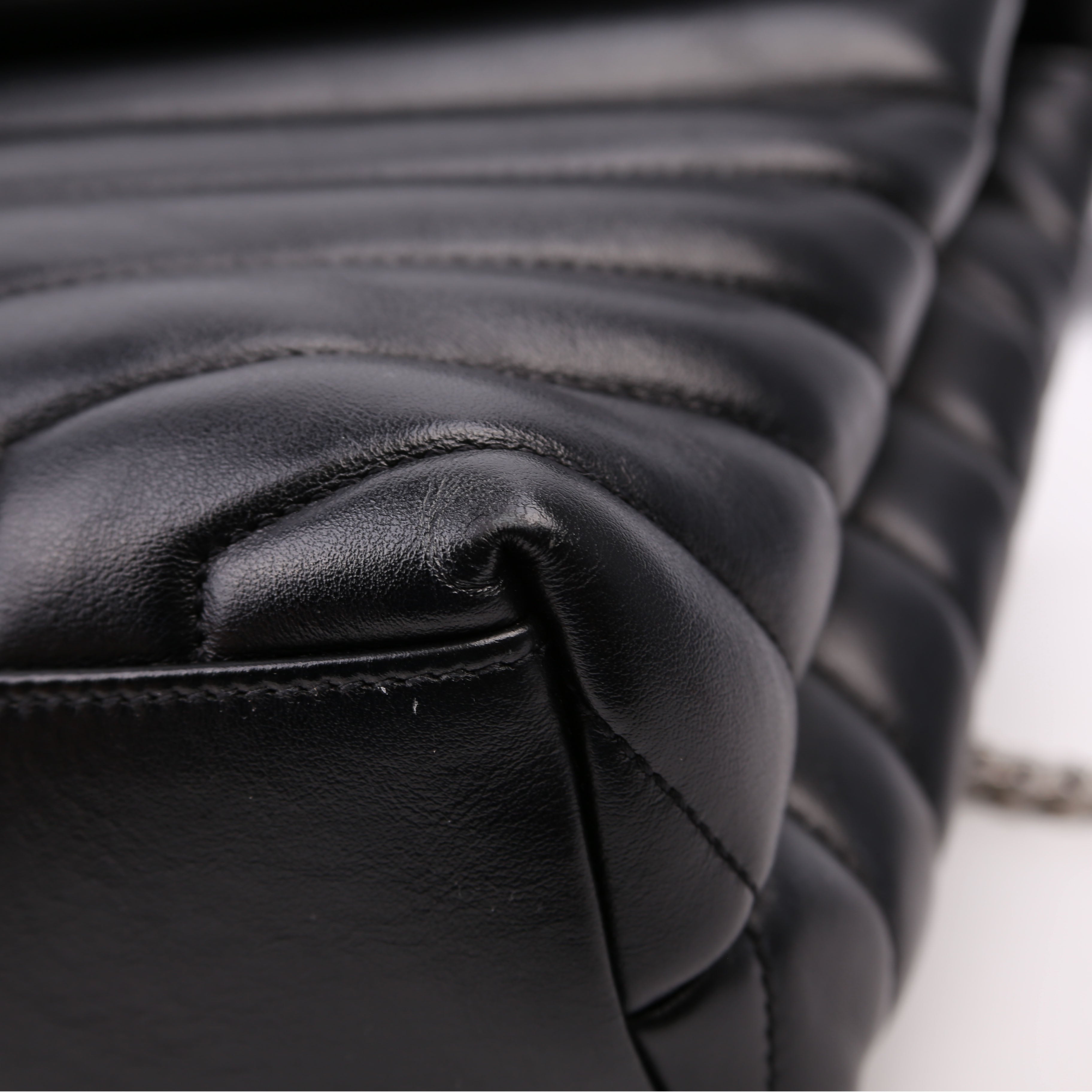 SAINT LAURENT Loulou Satchel Medium Black 487216