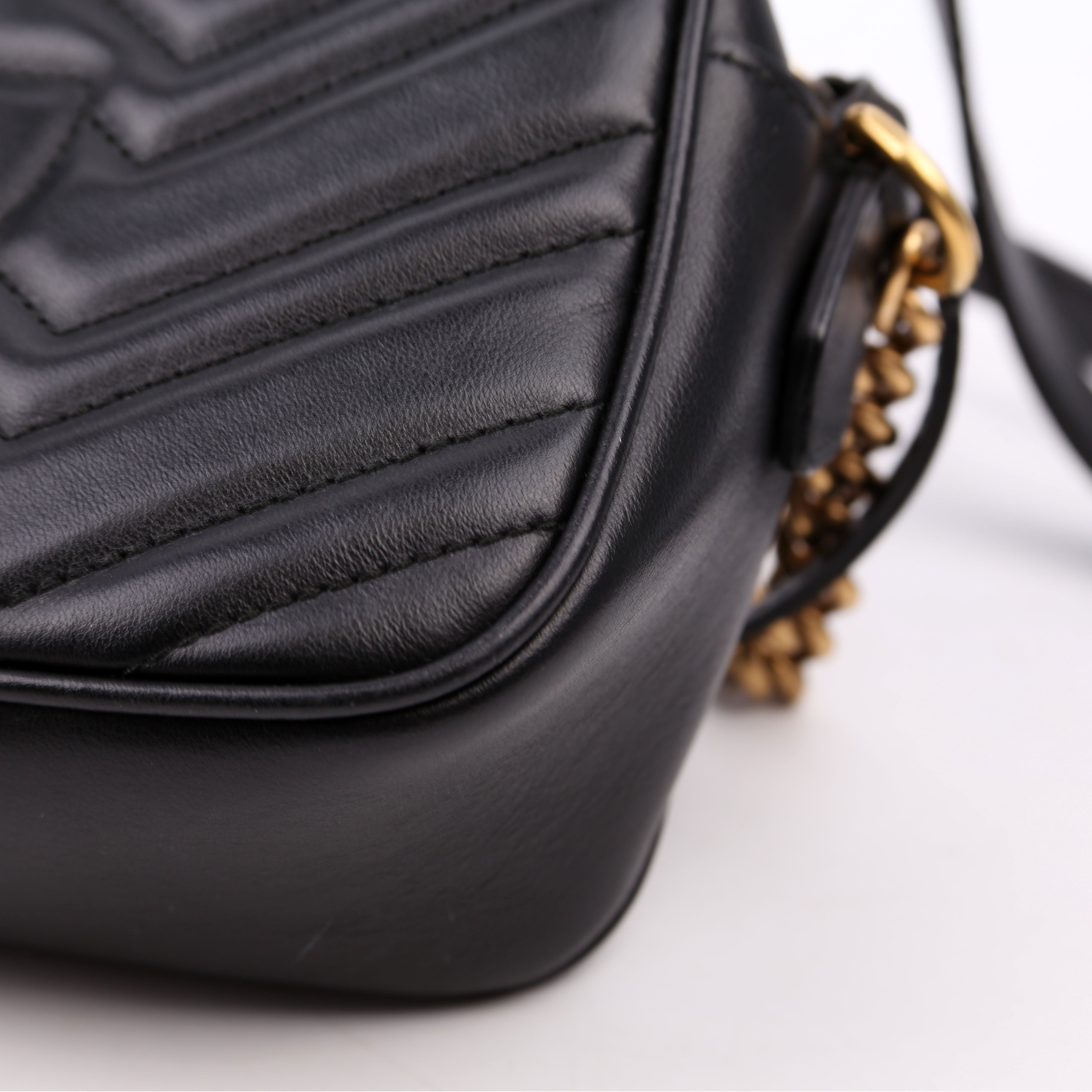 447632 Marmont Small Leather Camera Black