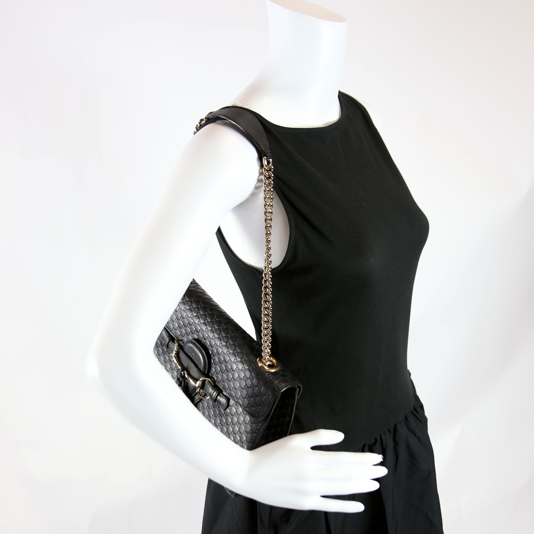 449635 Emily Micro Medium Chain Black