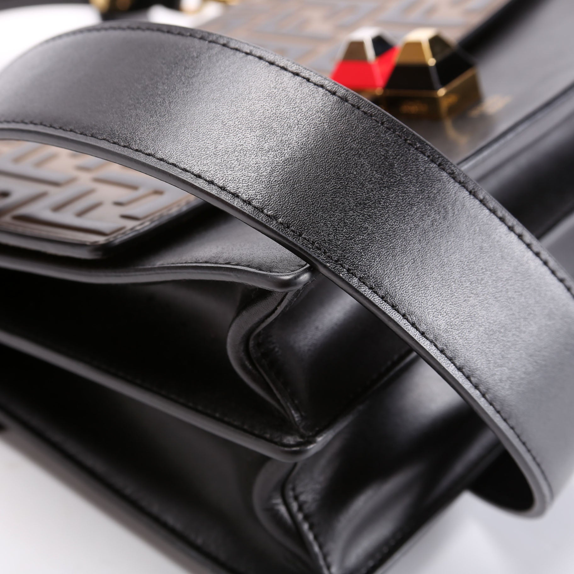 8BT283 Kan I FF Leather Shoulder Bag