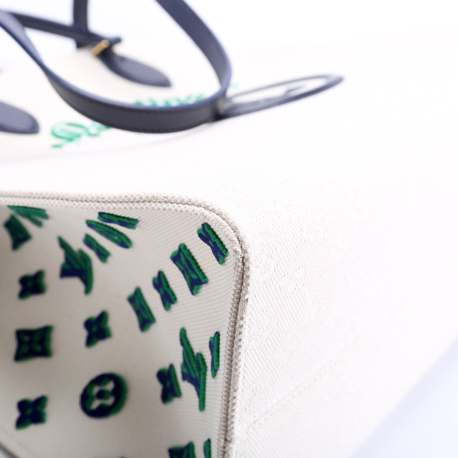 ONTHEGO GM Jacquard Embroidered Tufted Monogram Portofino