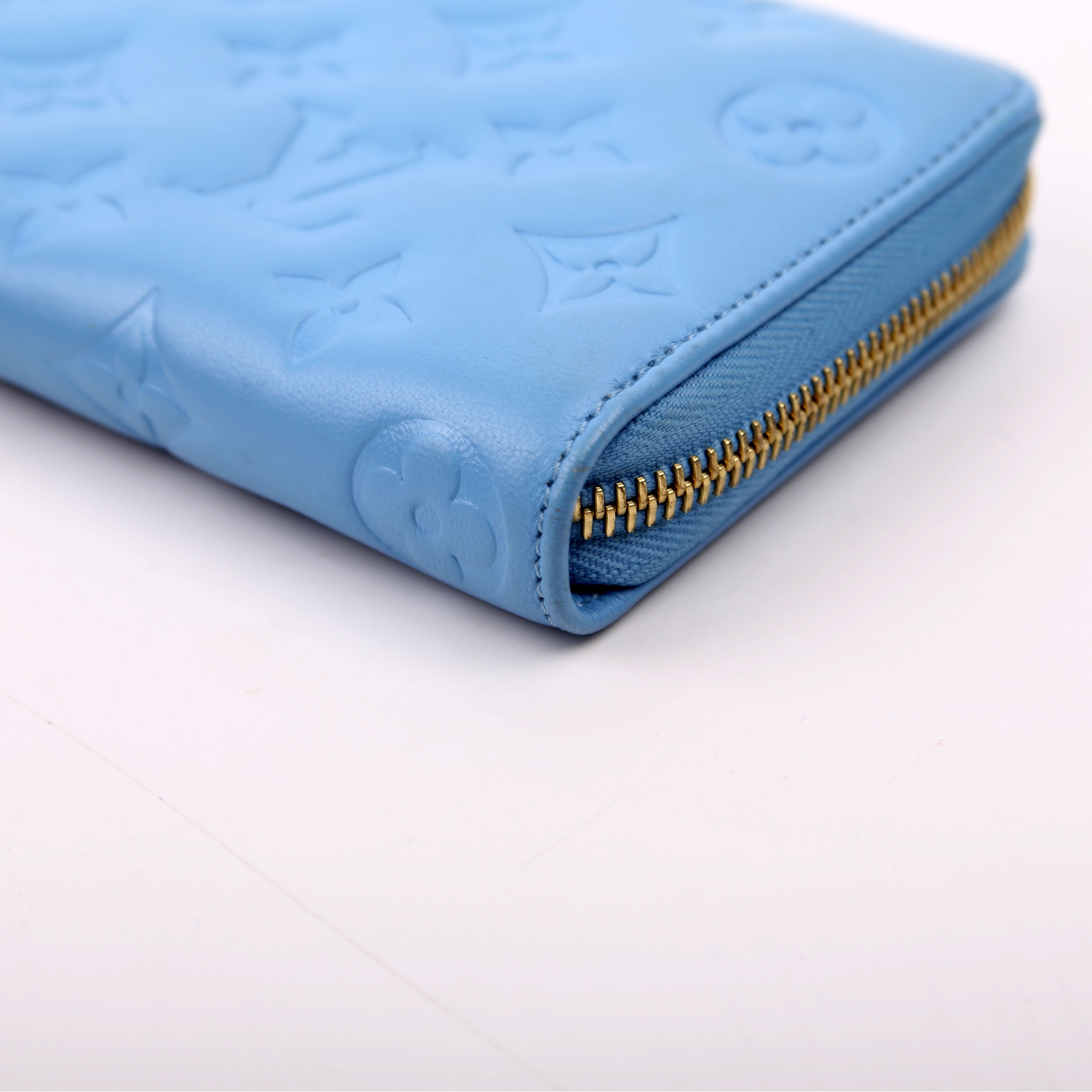Coussin Zippy Wallet Lambskin Blue
